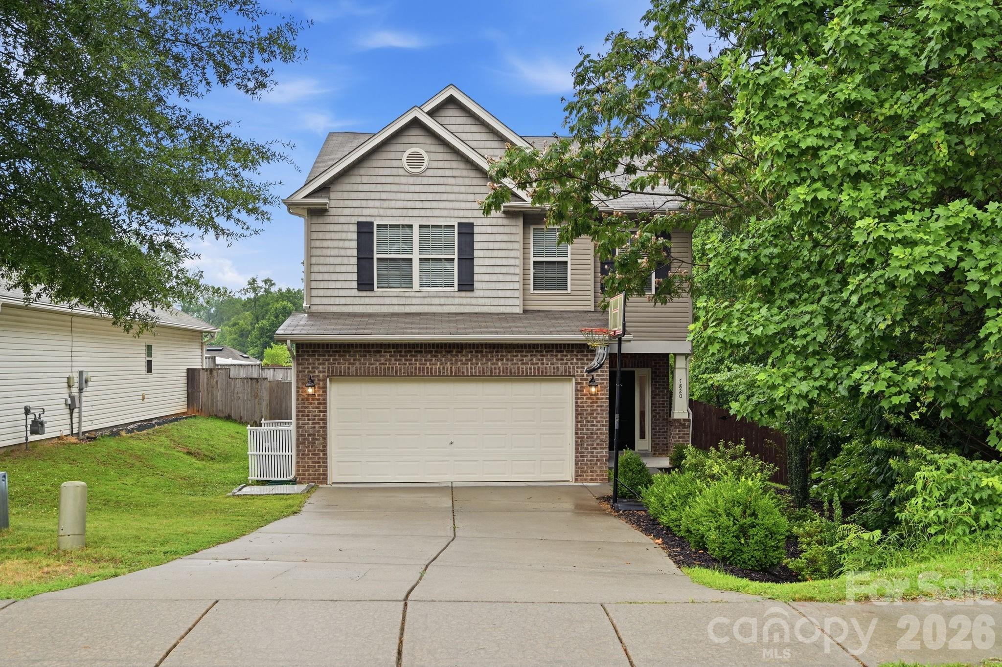 Location, location, location! This beautifully maintained 4-bed, 2.5-bath home puts you steps from the Toby Creek Greenway and the Cross-Charlotte Trail — with a brand-new HVAC (2026) for year-round comfort.
Inside, you'll find bright, spacious bedrooms and a serene owner's suite complete with a walk-in closet and private en-suite bath. A neutral palette makes it move-in ready and easy to make your own. Washer, dryer, and refrigerator all included.
Out back, enjoy a fully fenced private yard and a floating deck made for entertaining. And when it's time to head out, you're just a mile from the LYNX Blue Line light rail and UNCC, with quick access to major highways — a commuter's dream.
Don't miss this one — schedule your showing today!