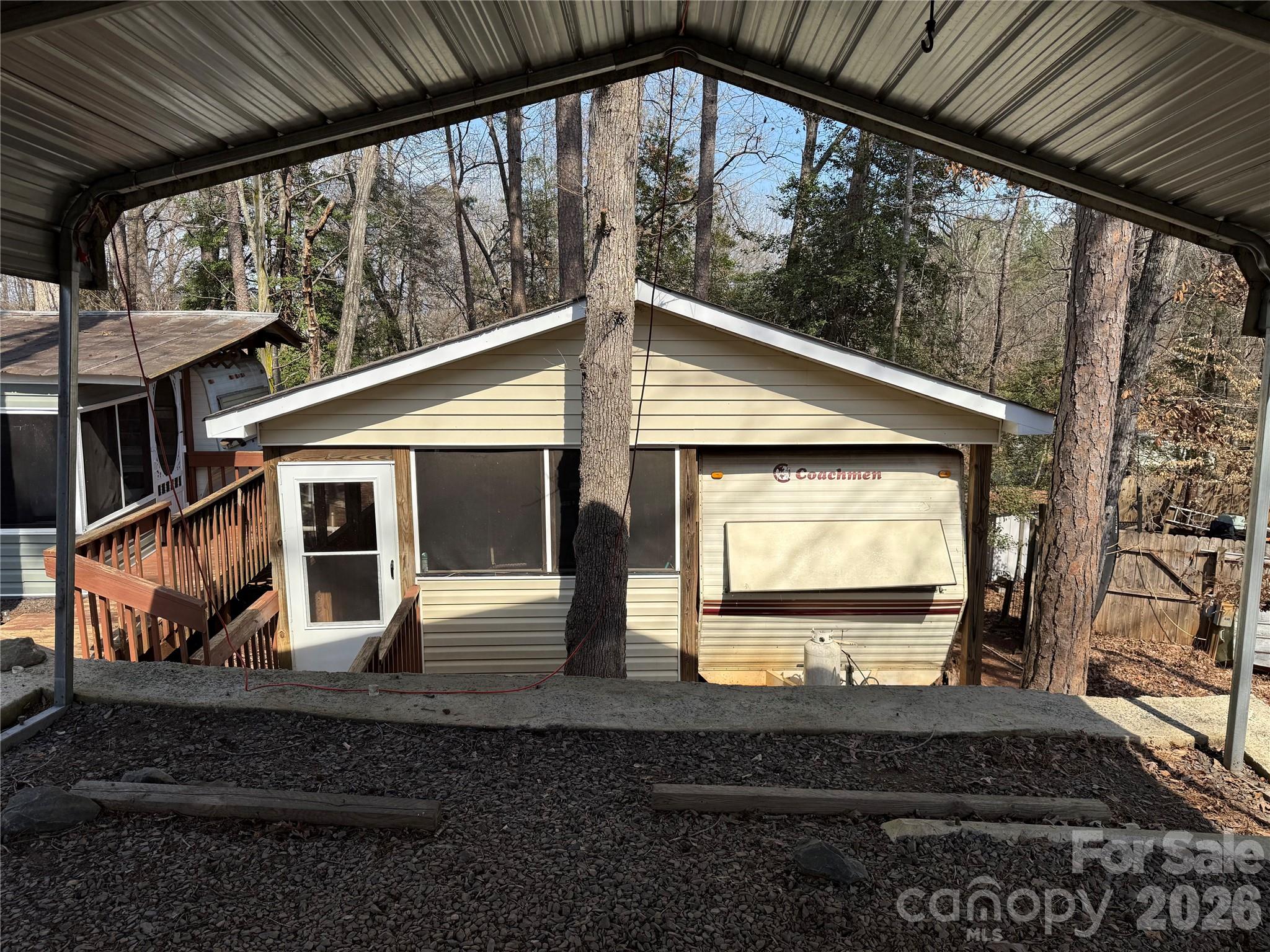 Twin Harbor - Residential