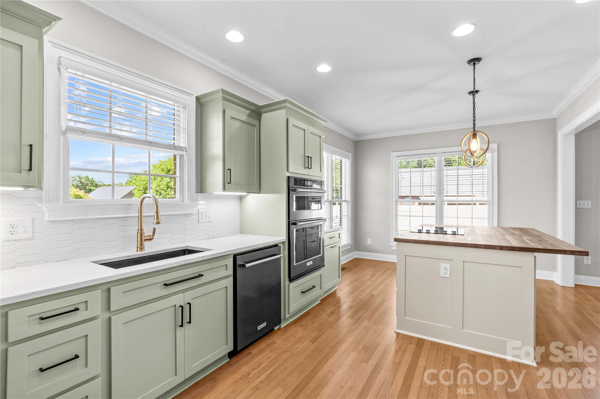 Meadow Oaks - Residential