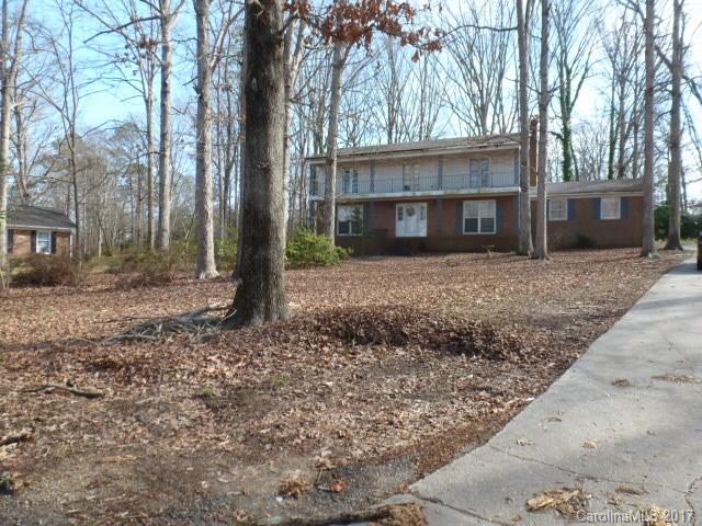Two story, all brick in the Forest Hills Subdivision, all on .75 acre lot. Home features 4BR, 2.5BA, fml living room, fml dining room, den with fireplace, kitchen, large foyer. All bedrooms are upstairs, also an office that could be 5th bedroom. Home needs some TLC. Sold "As Is".