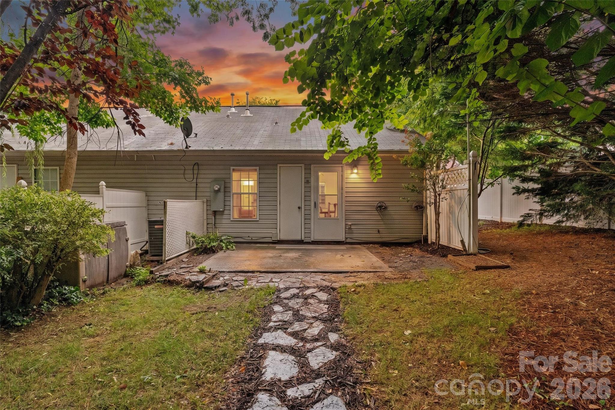 Huntington Place - Residential