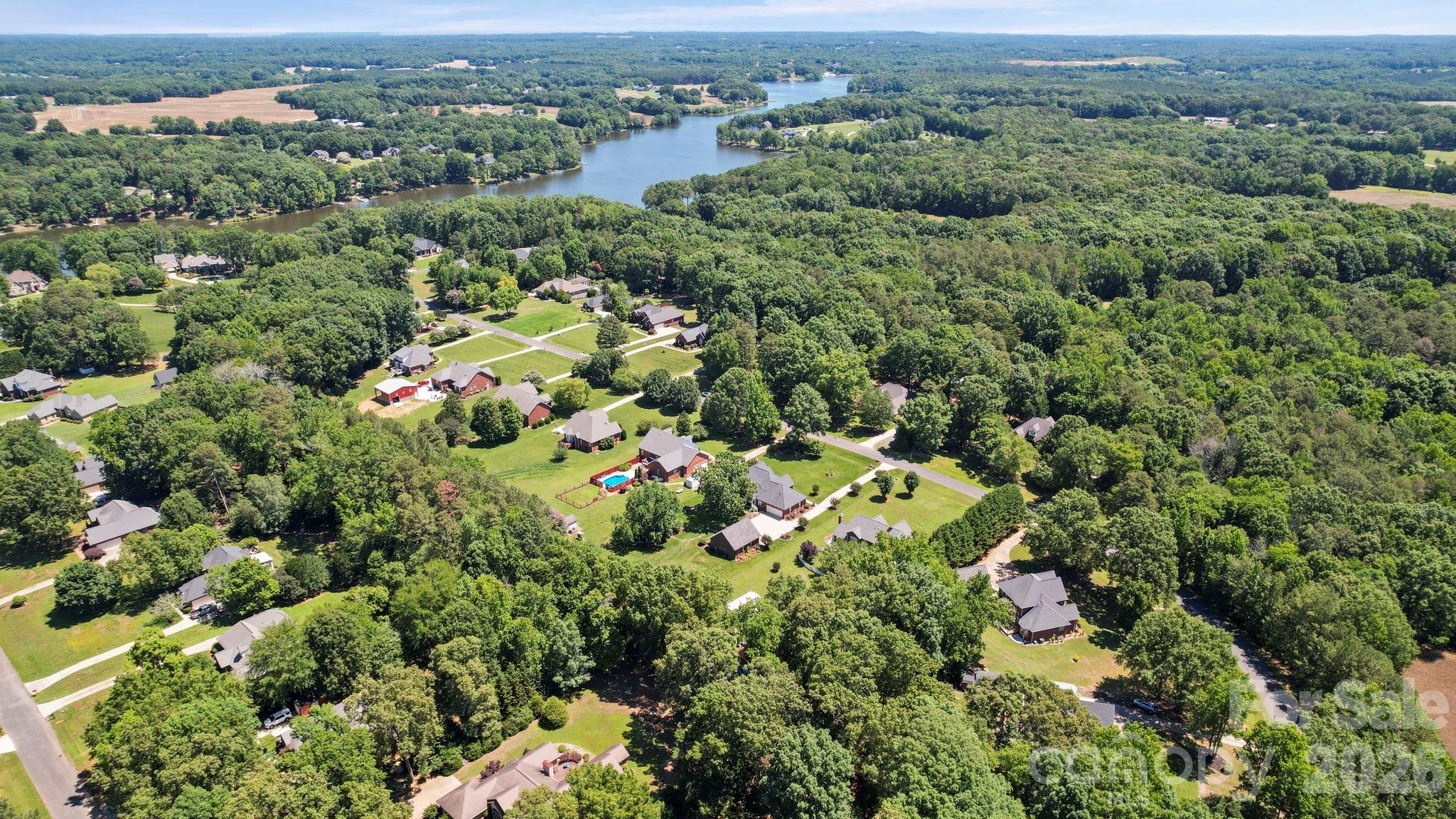 Legacy On The Lake - Residential