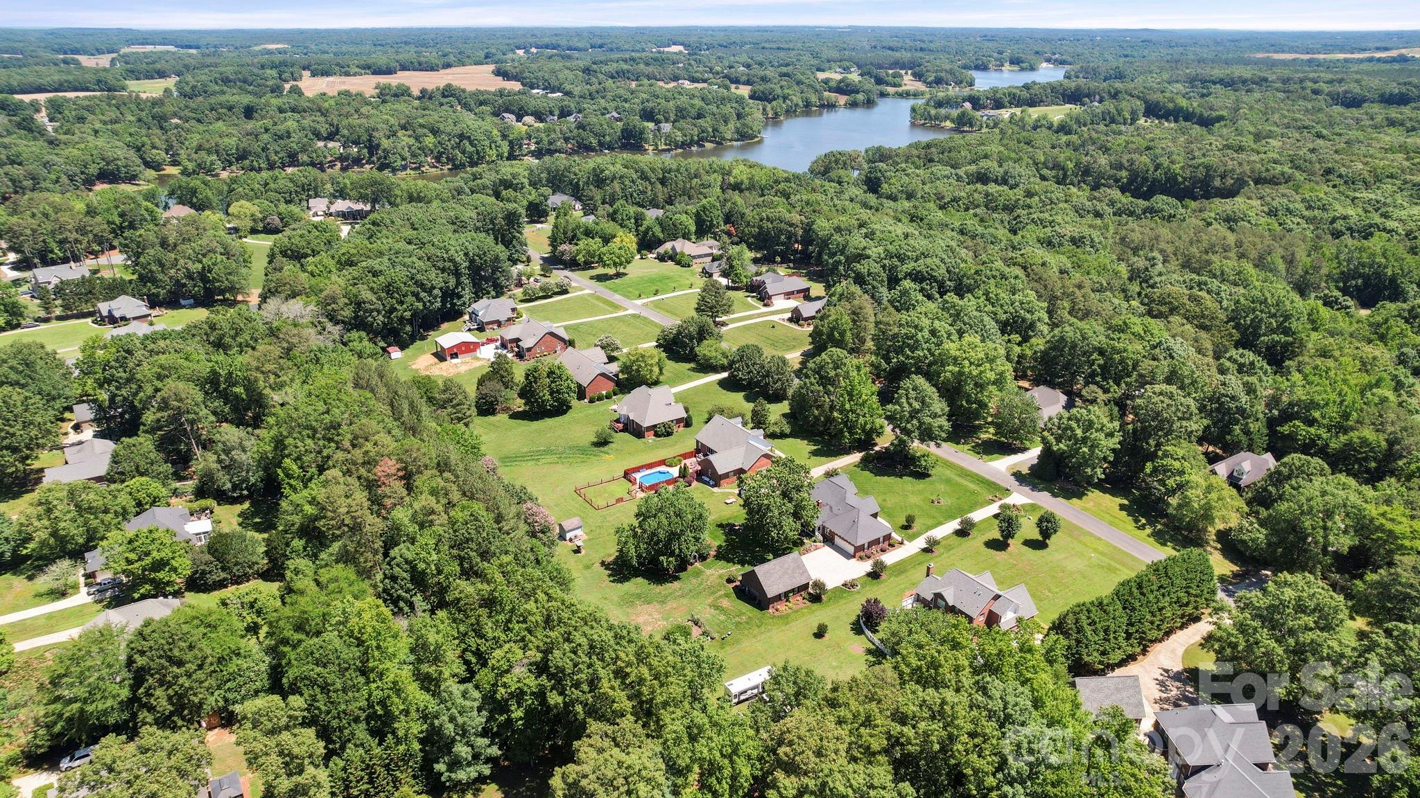 Legacy On The Lake - Residential