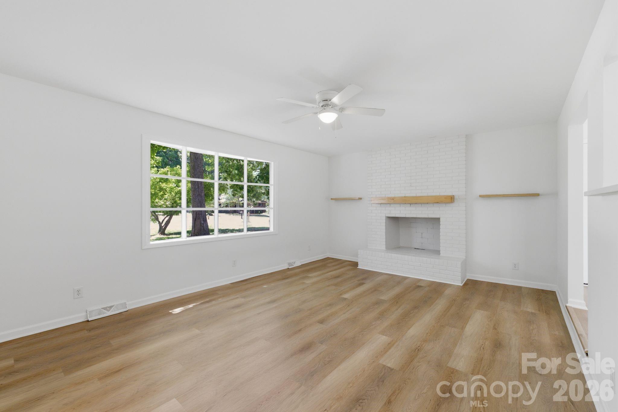 Quail Hollow Park - Residential