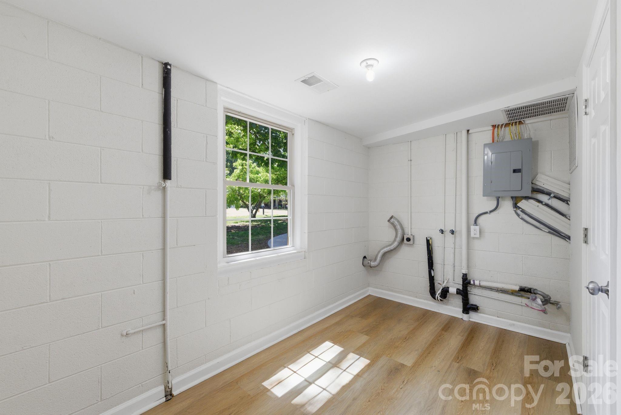 Quail Hollow Park - Residential