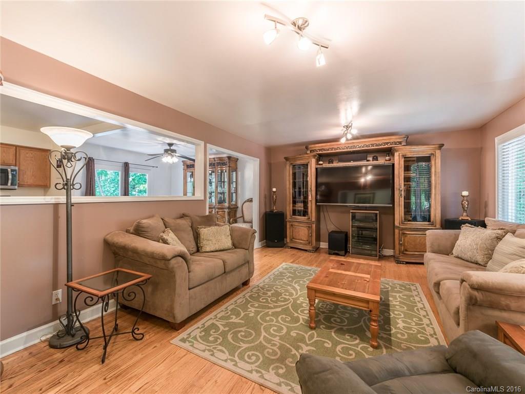 Tega Cay - Residential