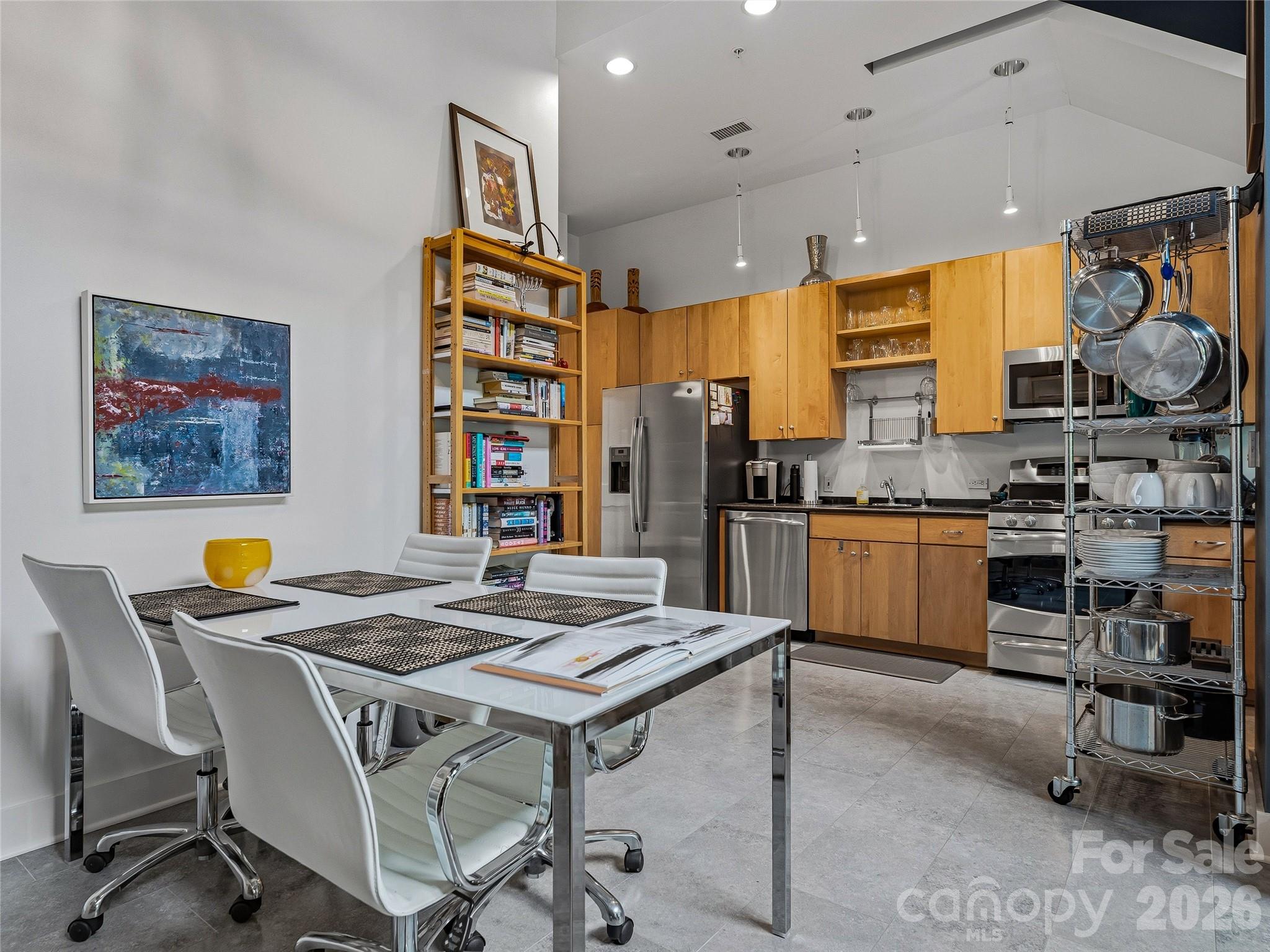 60 North Market - Residential