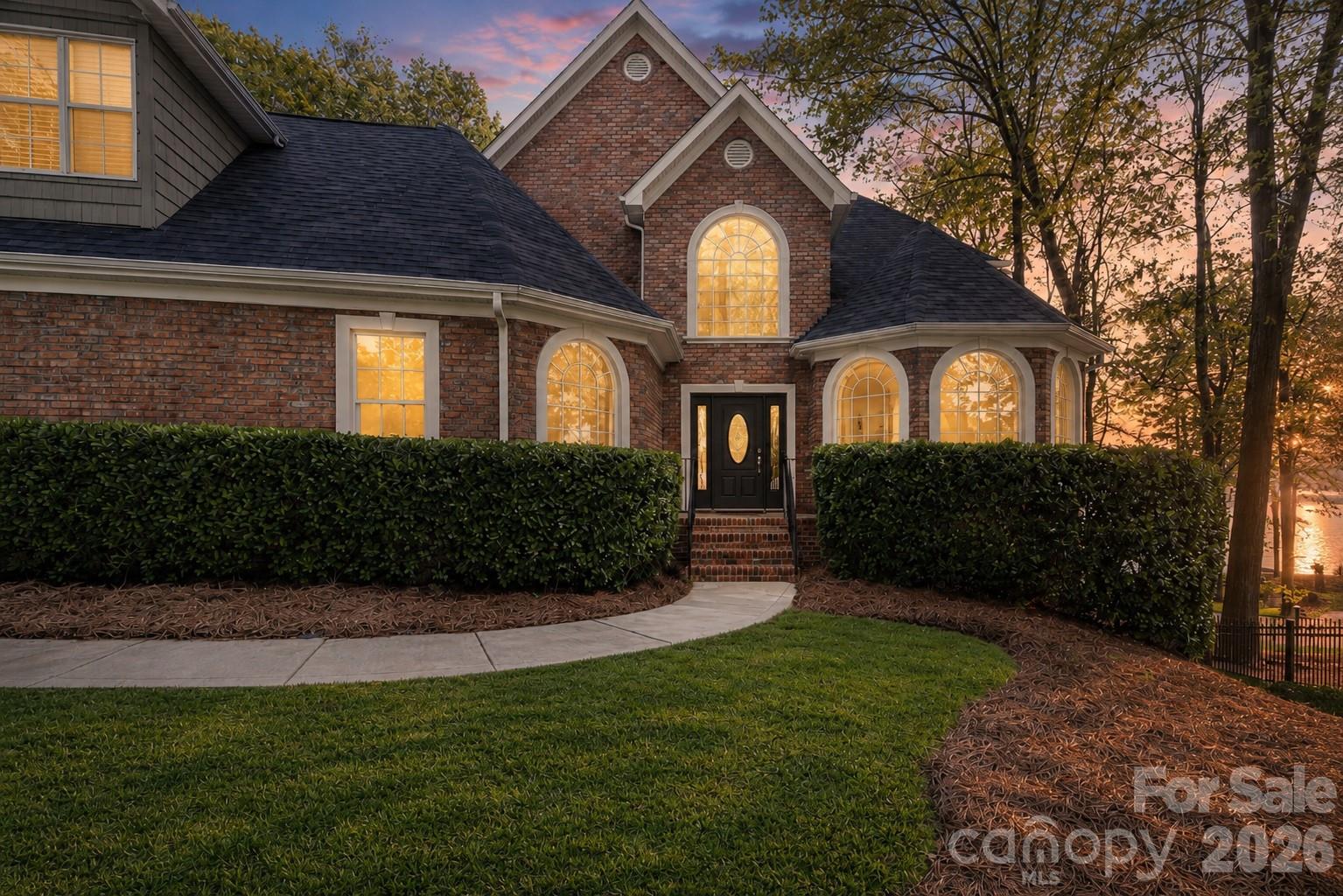 Pinnacle Shores - Residential
