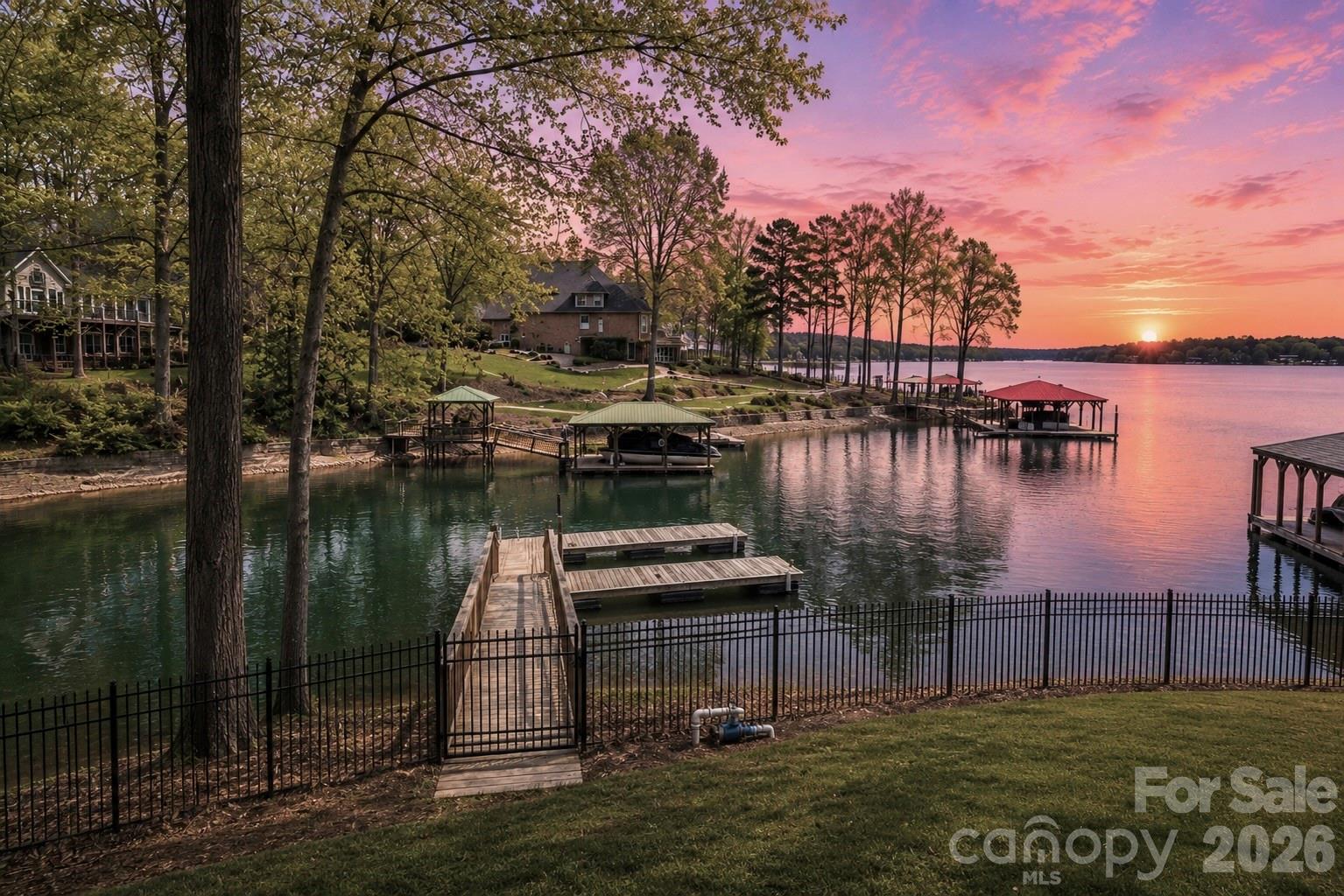 Pinnacle Shores - Residential