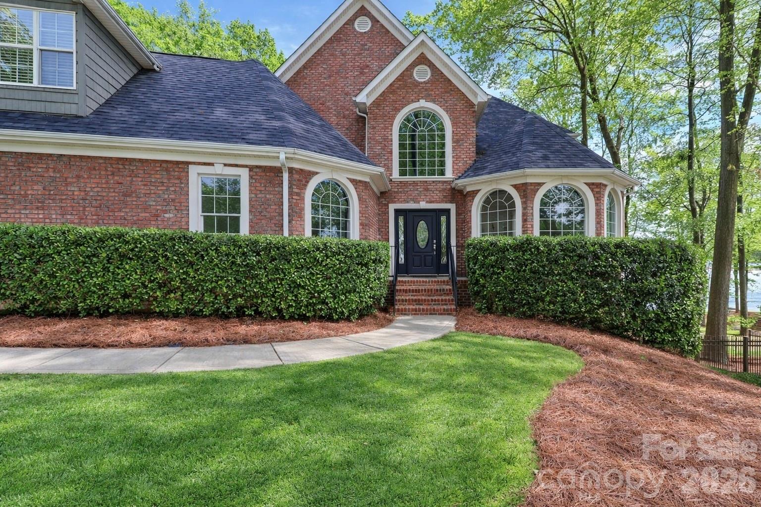 Pinnacle Shores - Residential