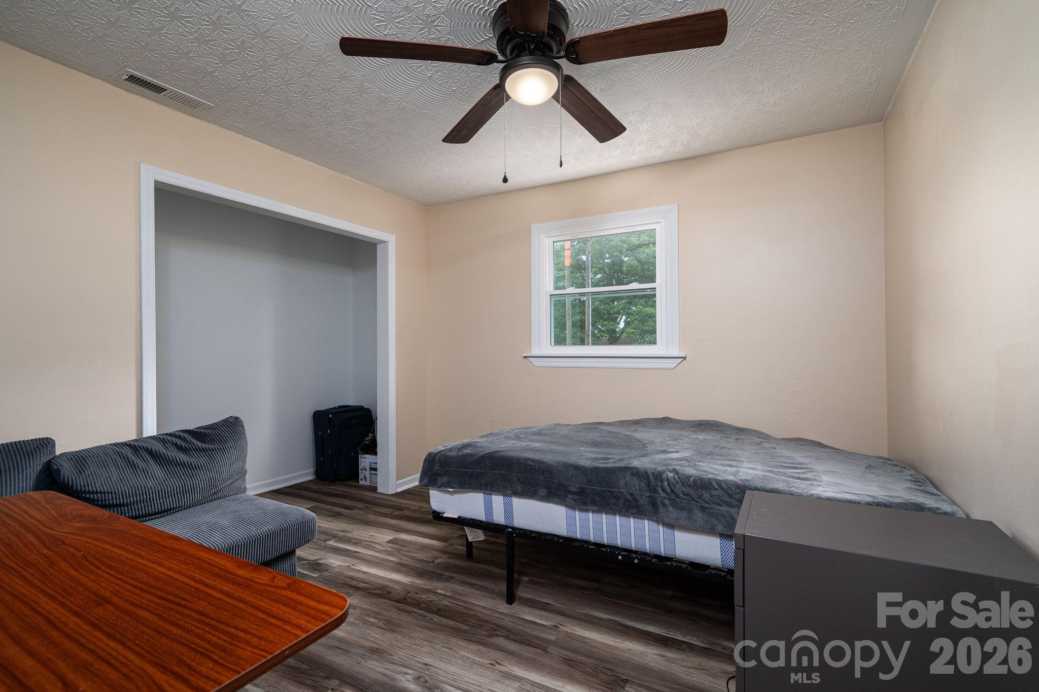 Hill N Dale - Residential
