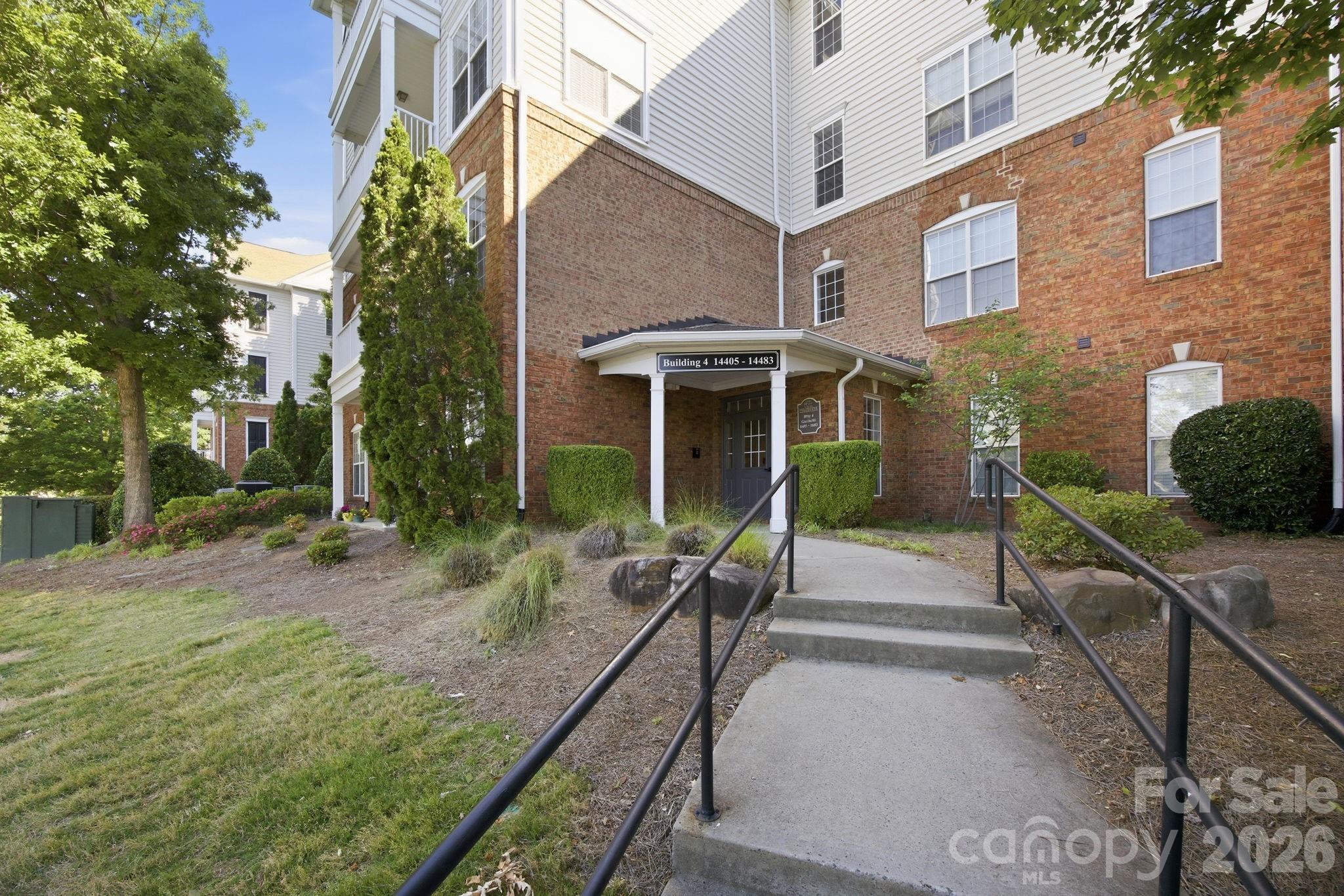 Belle Vista - Residential