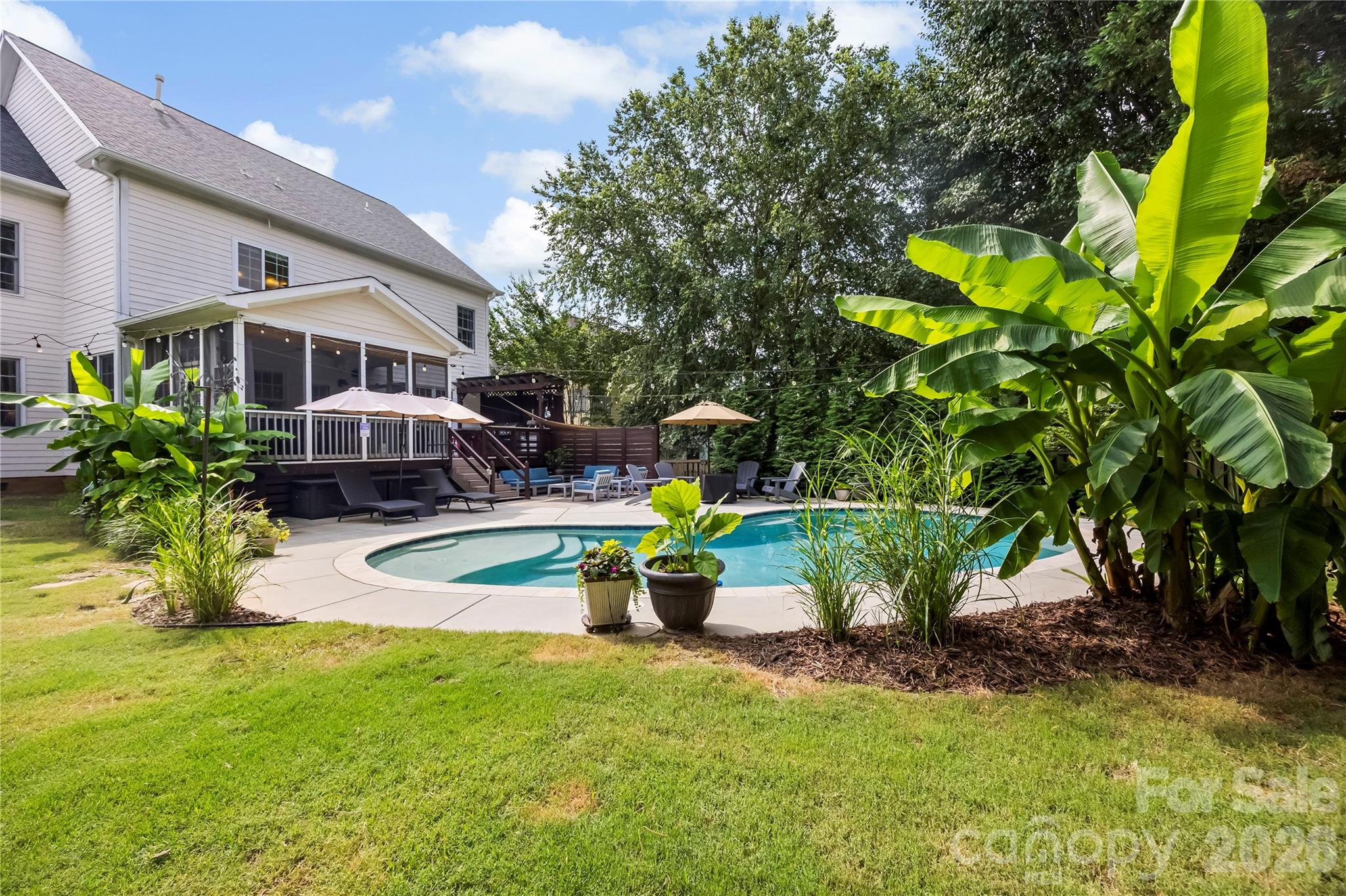 Lake Shore - Residential