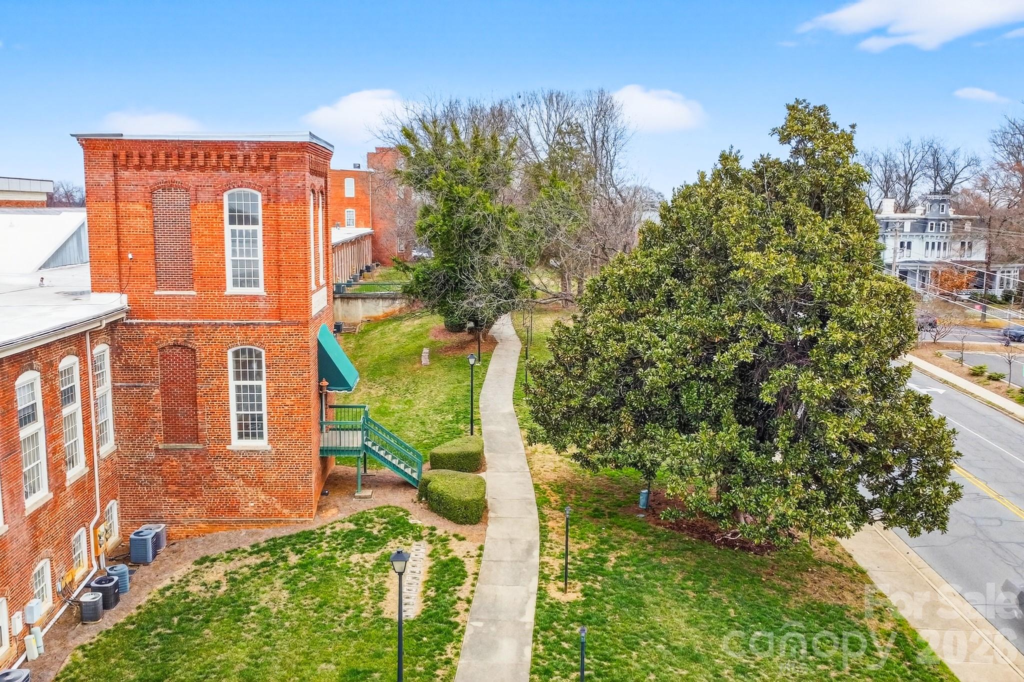 Locke Mill Plaza - Residential