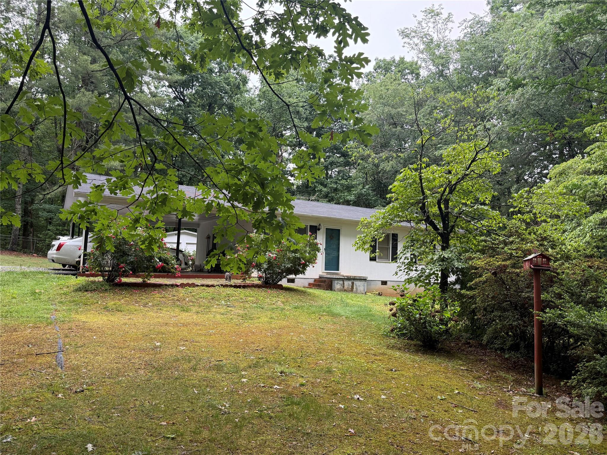 This 3-bedroom, 1-bath home is the perfect opportunity for first-time buyers or anyone seeking affordable privacy with room to spread out. Situated on a spacious 1-acre lot in the highly desirable Hudson/South Caldwell school districts, this property offers both comfort and convenience.

Features include central heat and air, a roof less than 5 years old, a double attached carport, and a detached garage that is already plumbed and wired — ideal for a workshop, hobby space, or additional storage.

Outside, you’ll love the huge fenced area perfect for dogs, along with a large above-ground pool that’s included with the home. Enjoy peaceful country-style living while still being close to town amenities.
