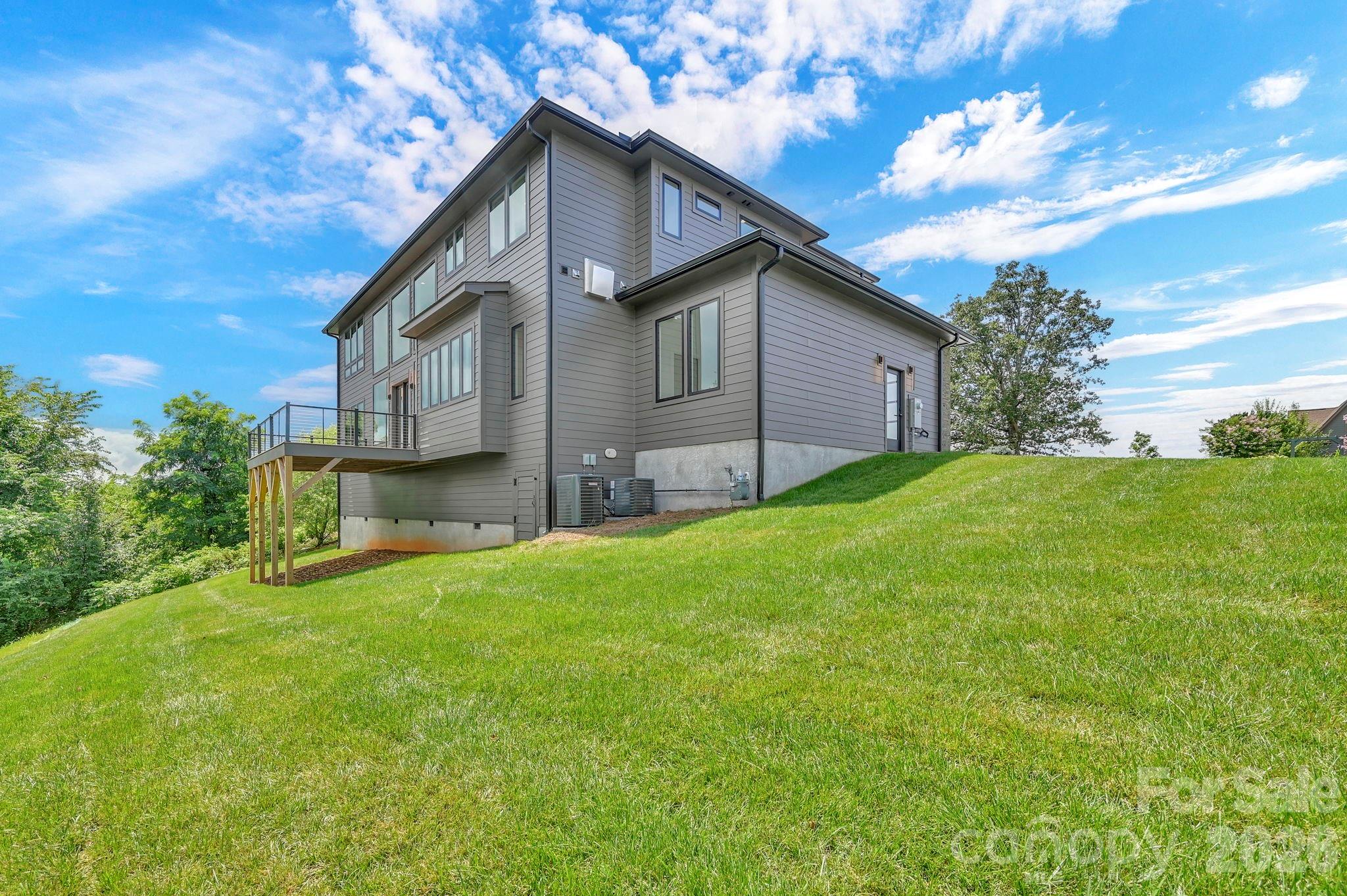 The Farm at Mills River - Residential