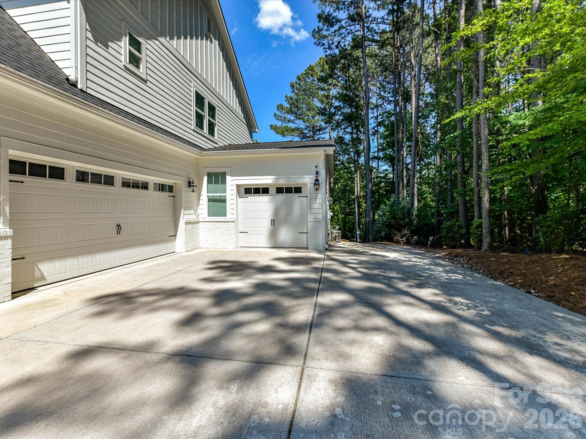Falls Cove - Residential