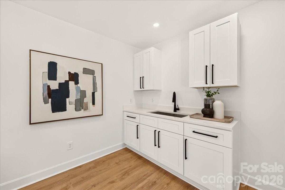 Country Club Heights - Residential