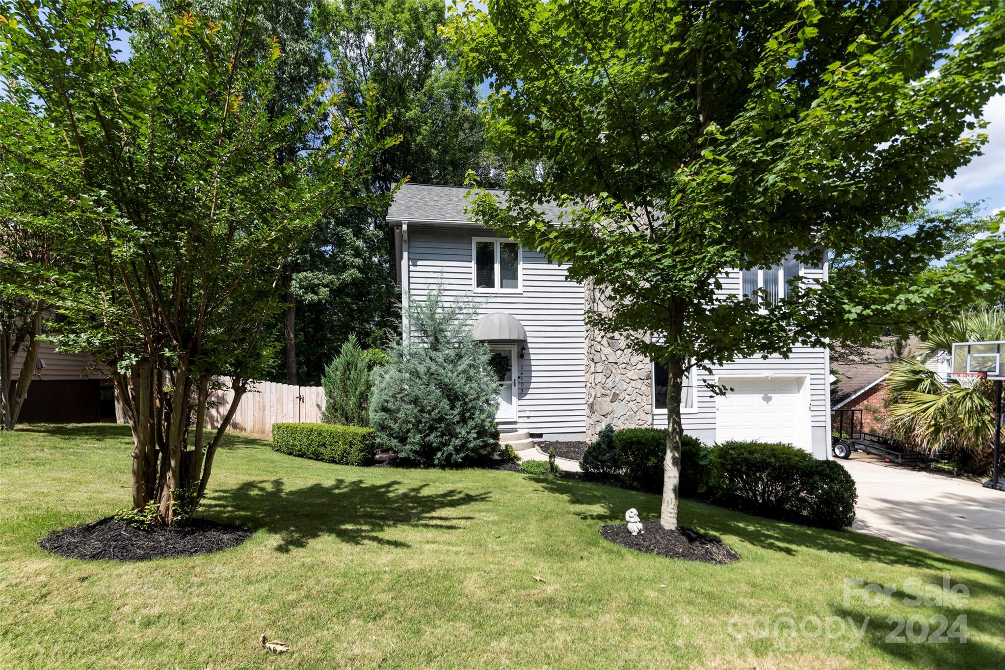 Tega Cay - Residential