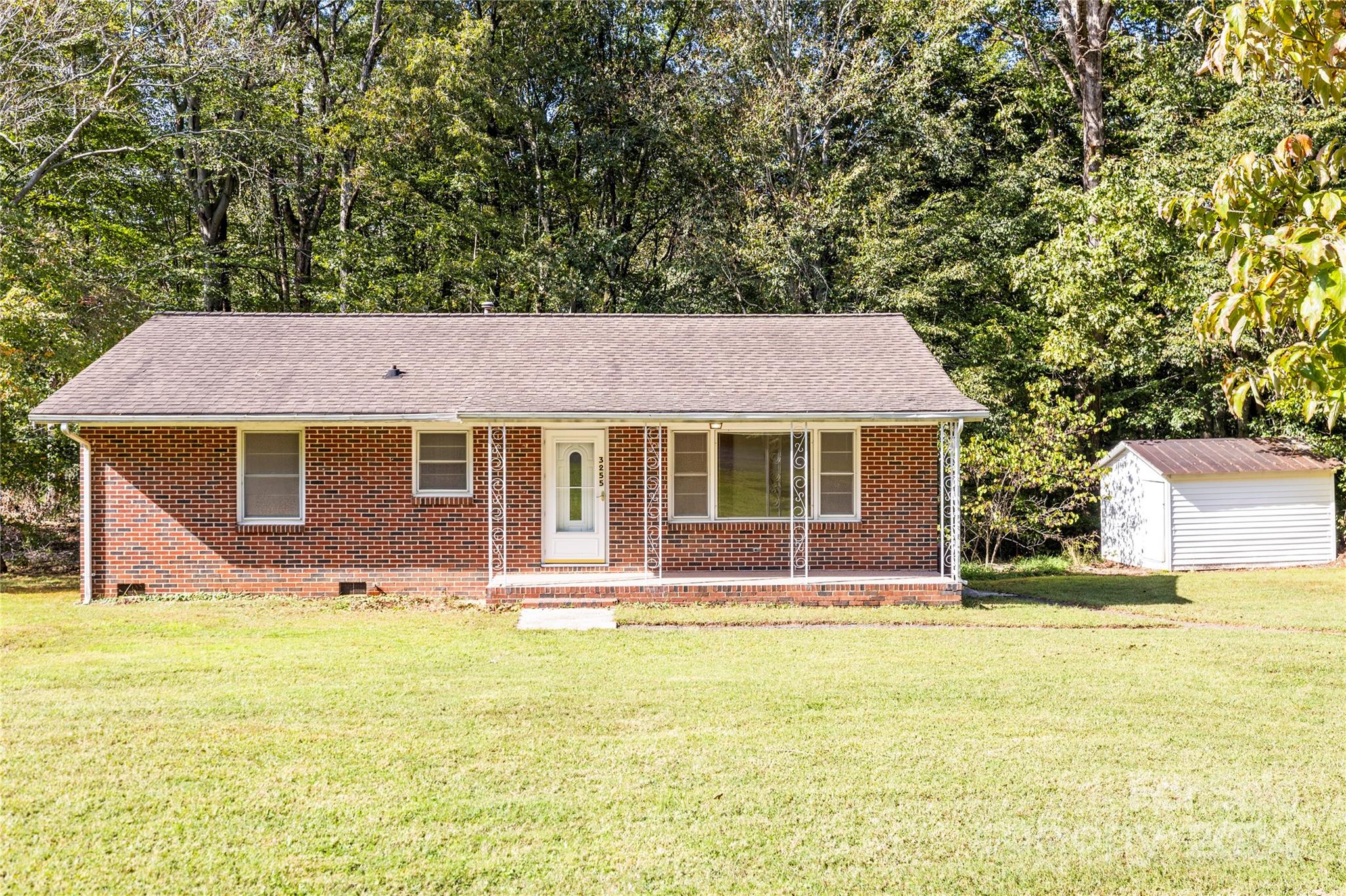 Discover the perfect blend of character and space in this inviting home situated on a picturesque 3.57-acre lot in Maiden, NC. This charming home offers a serene lifestyle with plenty of space to explore and enjoy the outdoors. Whether you’re looking to relax on your private acreage or create your dream home with modern touches, this property presents endless possibilities. Location is ideal for those seeking a peaceful retreat while remaining close to local amenities. Conveniently located just minutes from downtown Maiden, with easy access to Hickory and Charlotte for commuting or weekend outings.
