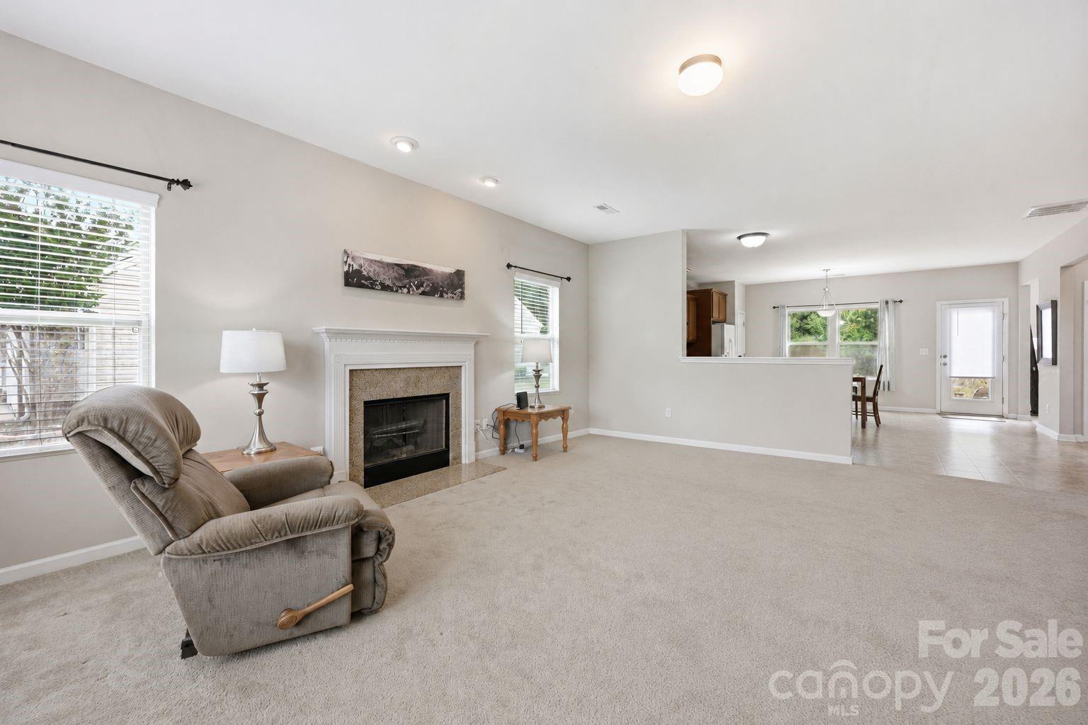 Ellis Pond - Residential