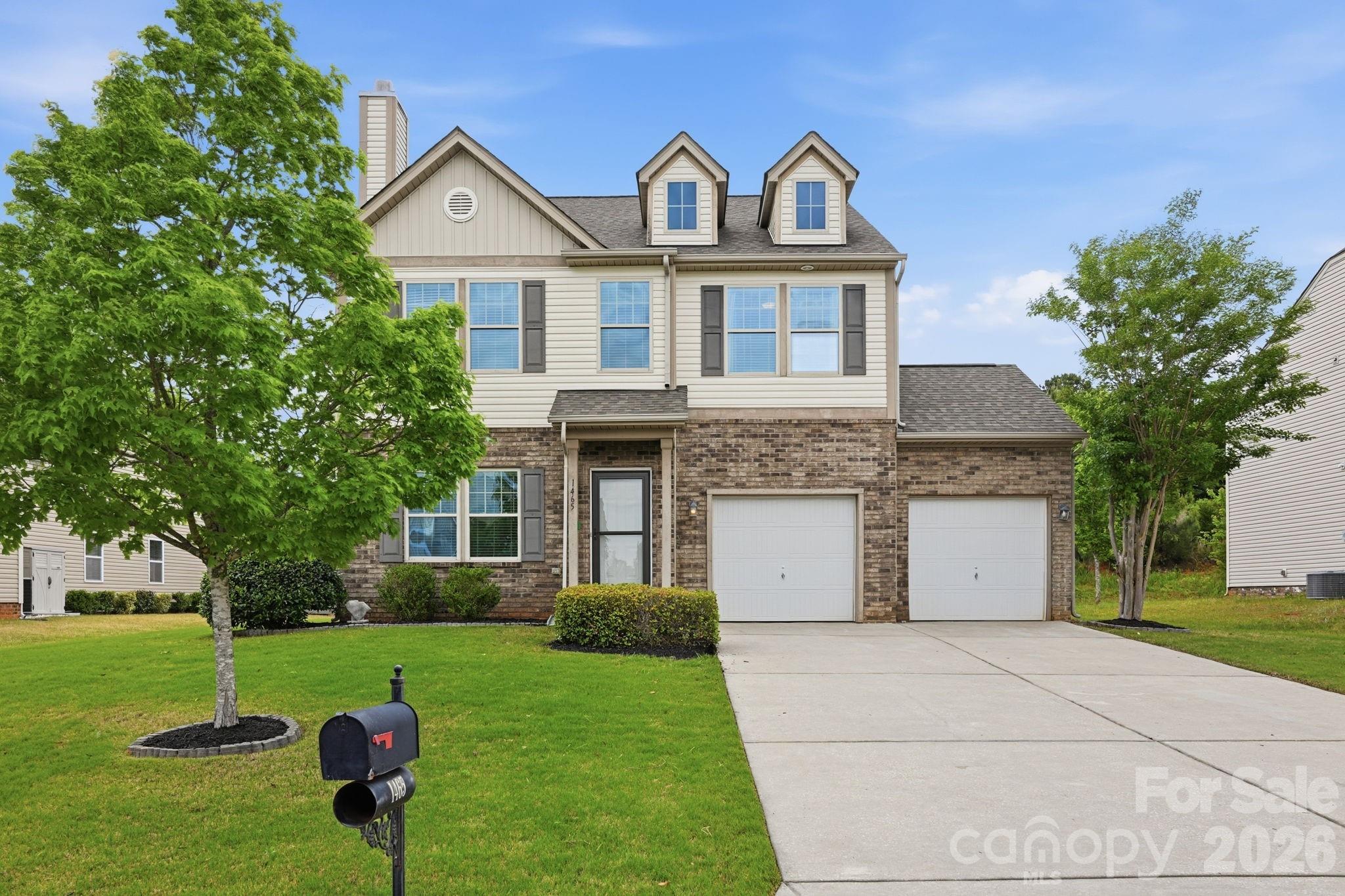 Ellis Pond - Residential