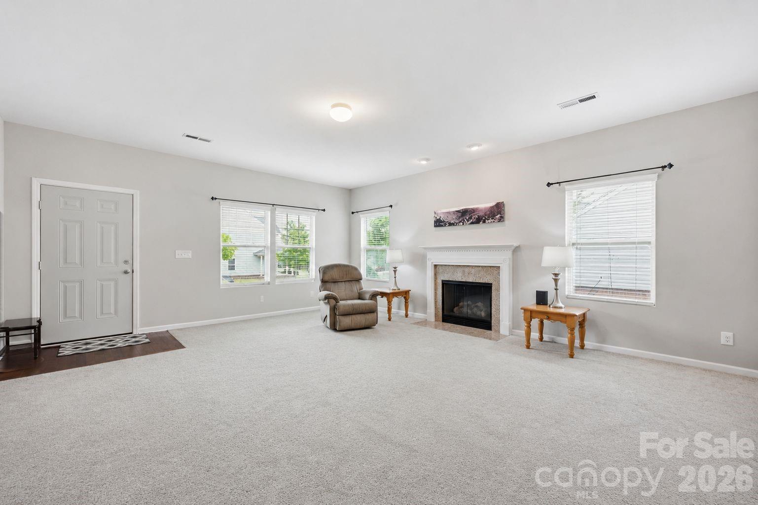 Ellis Pond - Residential