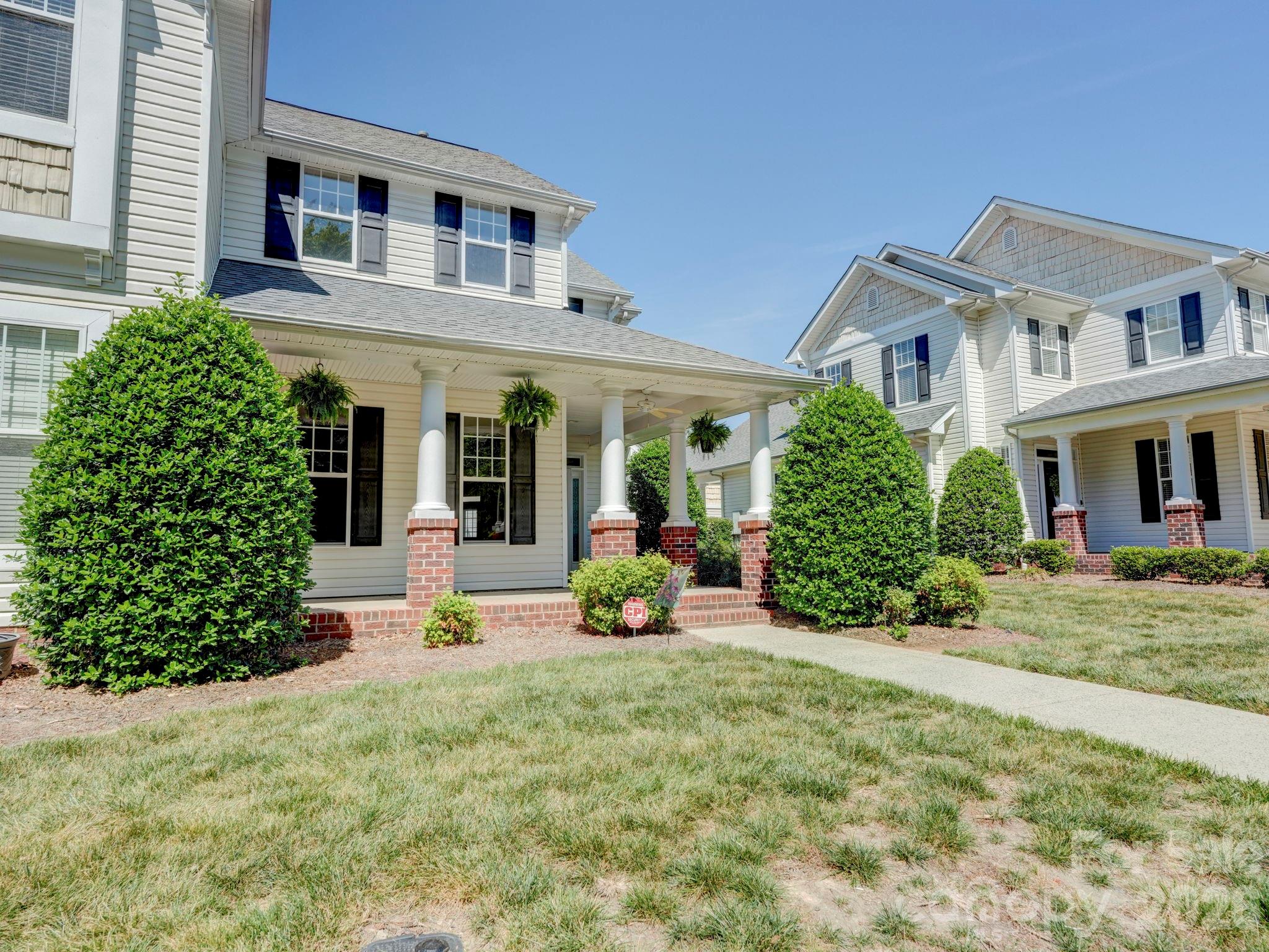 Chestnut Oaks - Residential