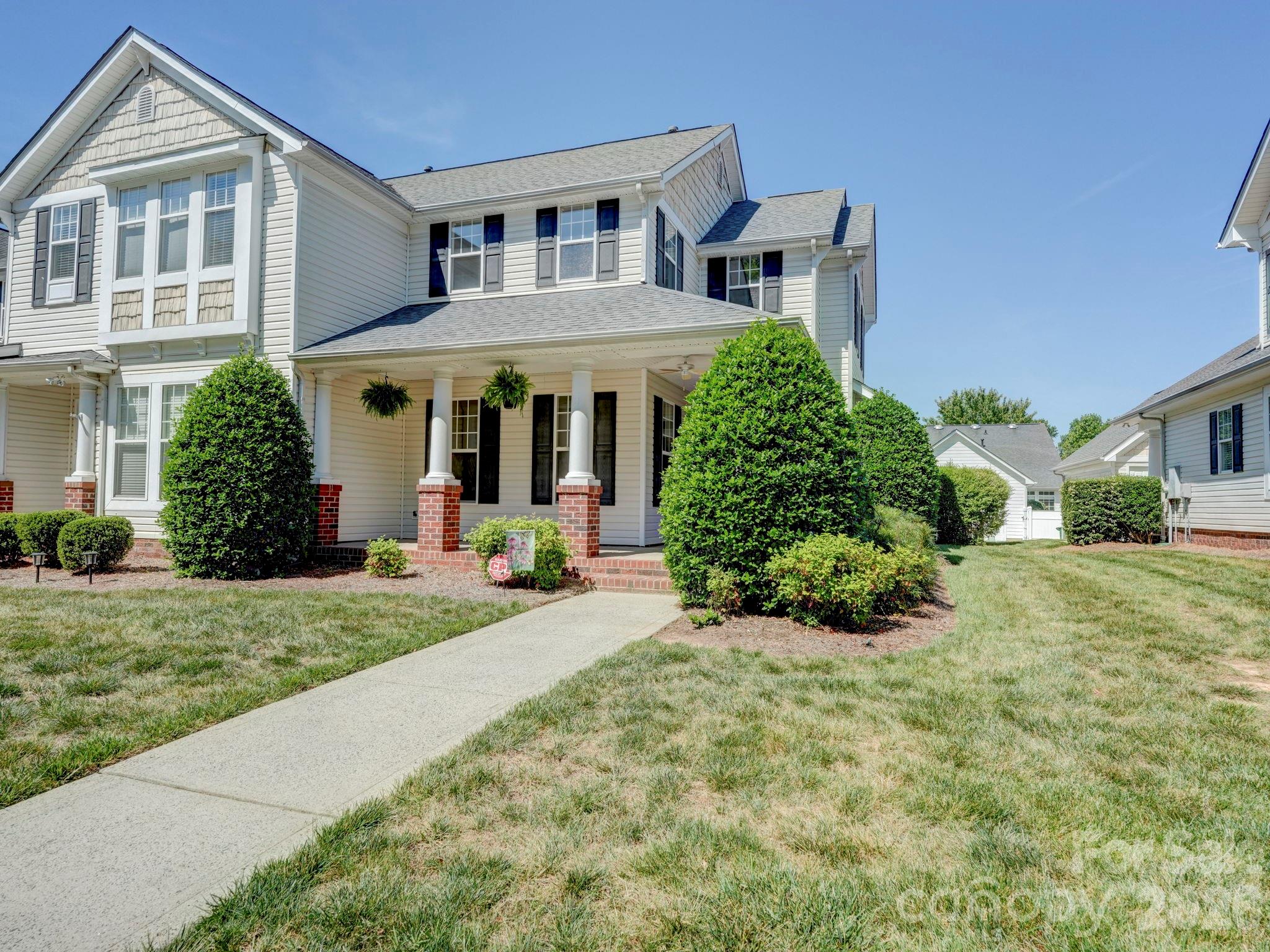 Chestnut Oaks - Residential