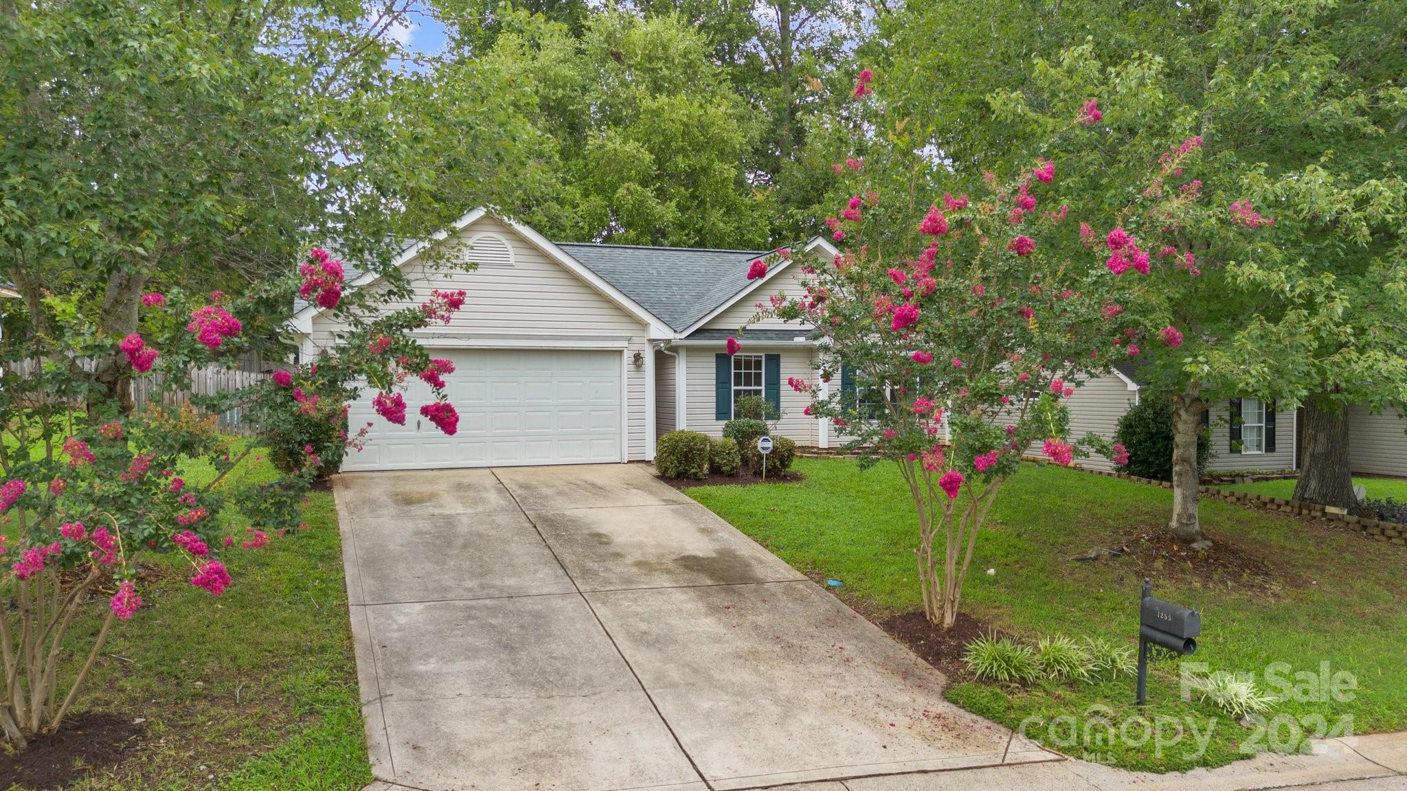 Longview Oaks - Residential