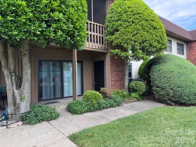 Holly Crest - Residential