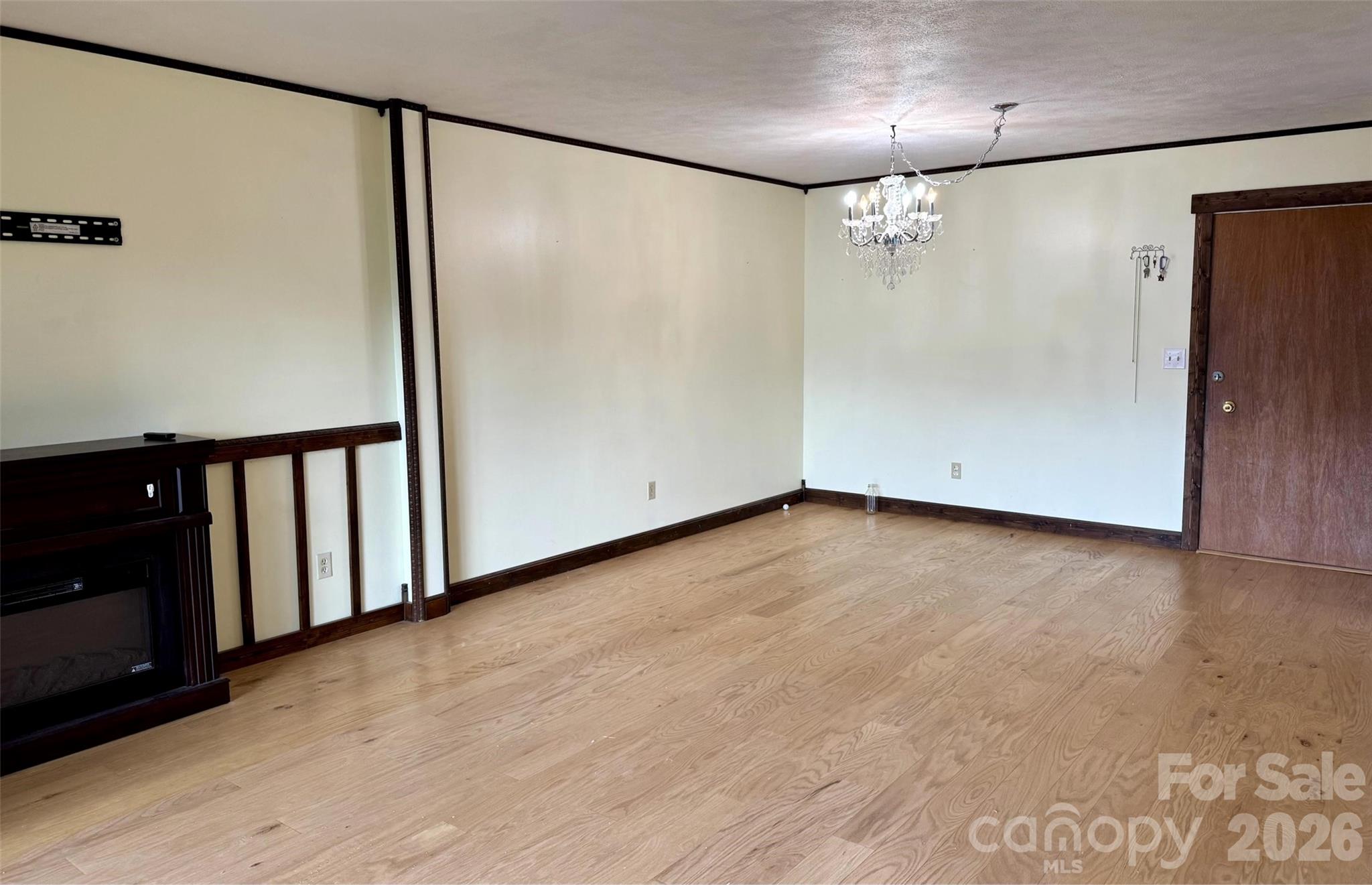 Holly Crest - Residential