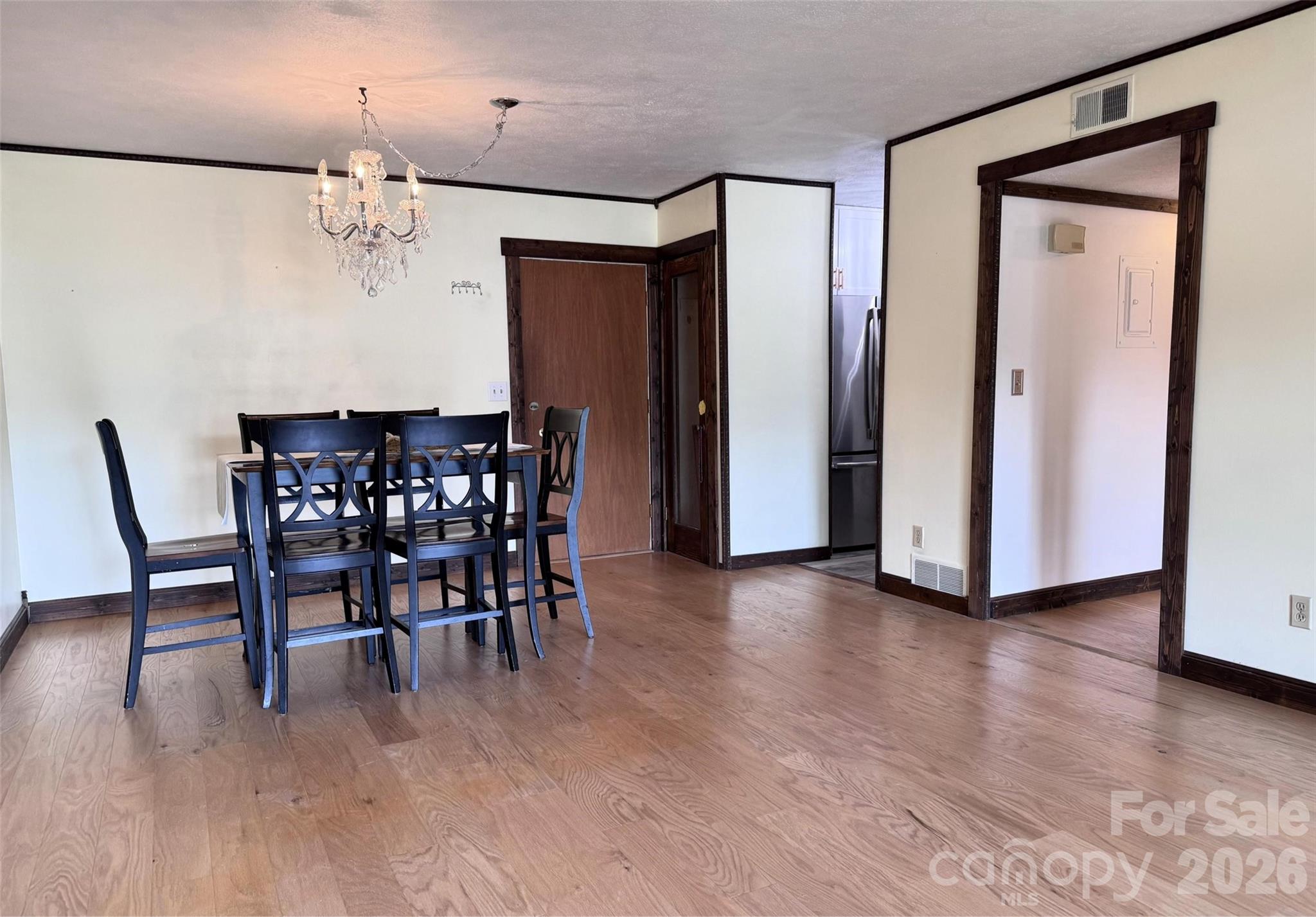 Holly Crest - Residential
