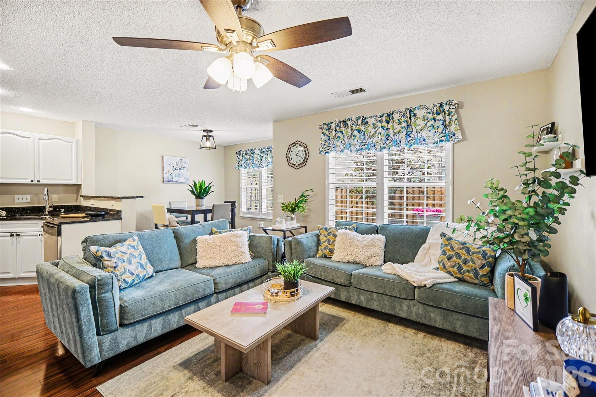 Elizabeth Townes - Residential