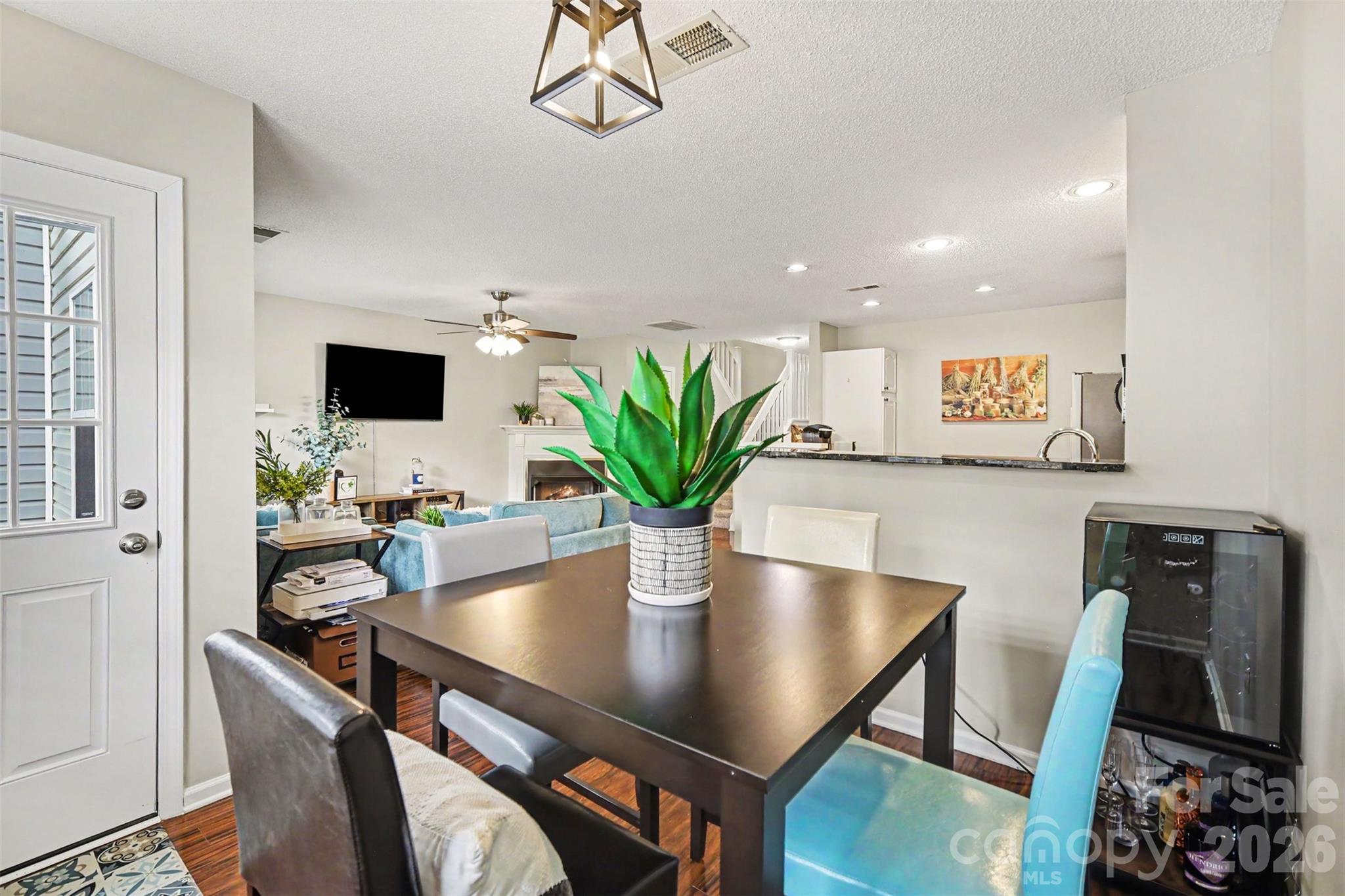 Elizabeth Townes - Residential