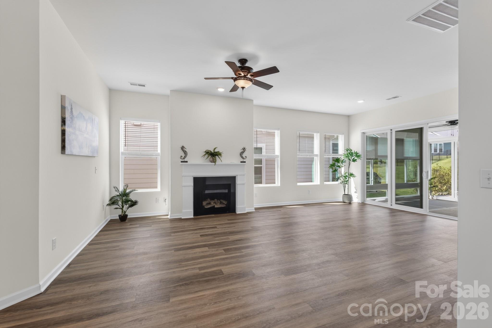 Encore at Streamside - Residential