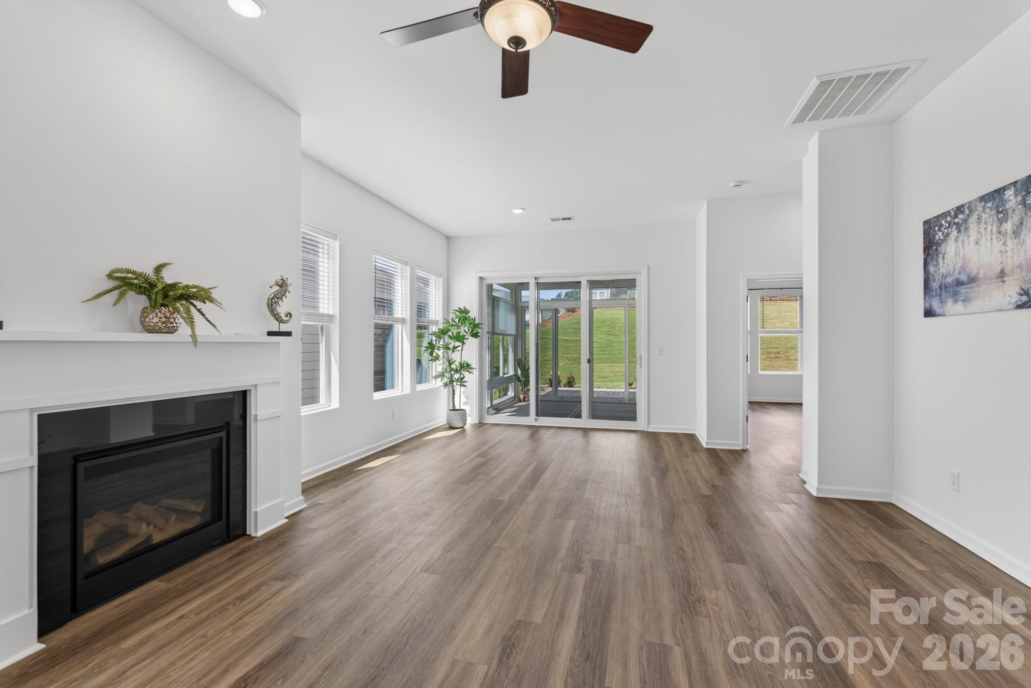 Encore at Streamside - Residential