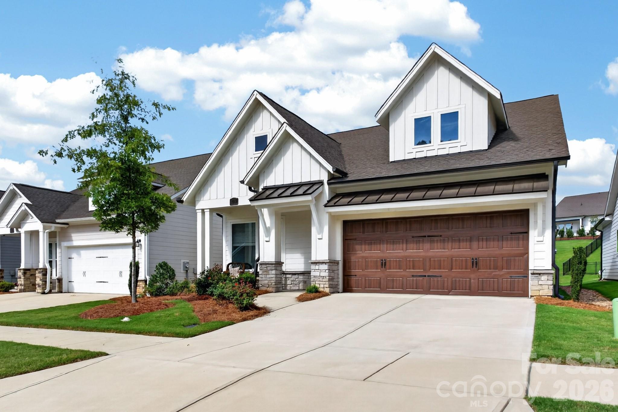 Encore at Streamside - Residential