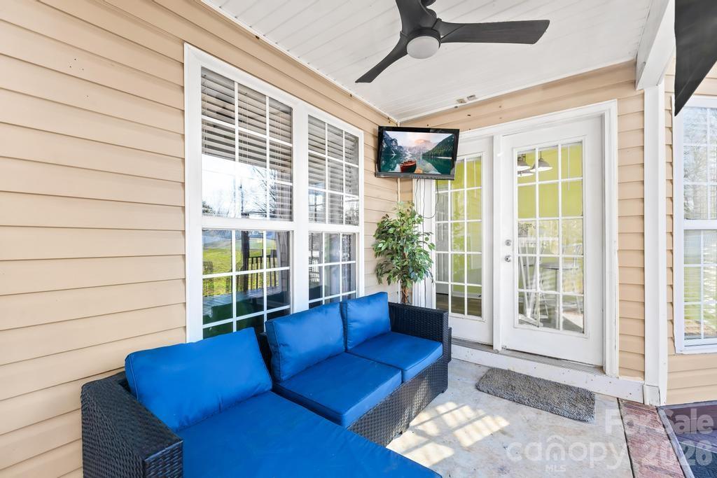 Crown Creek - Residential
