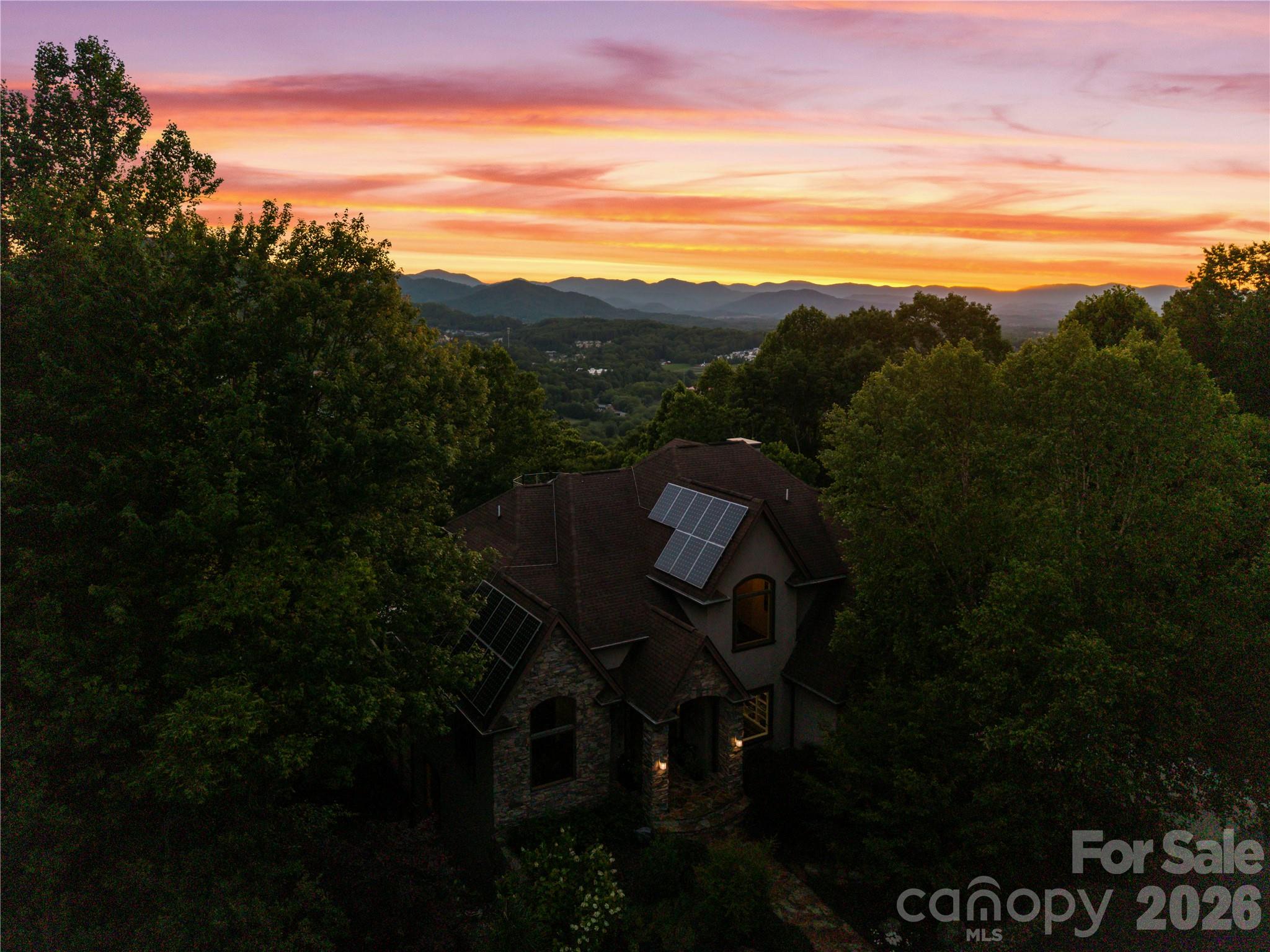 Crest Mountain - Residential