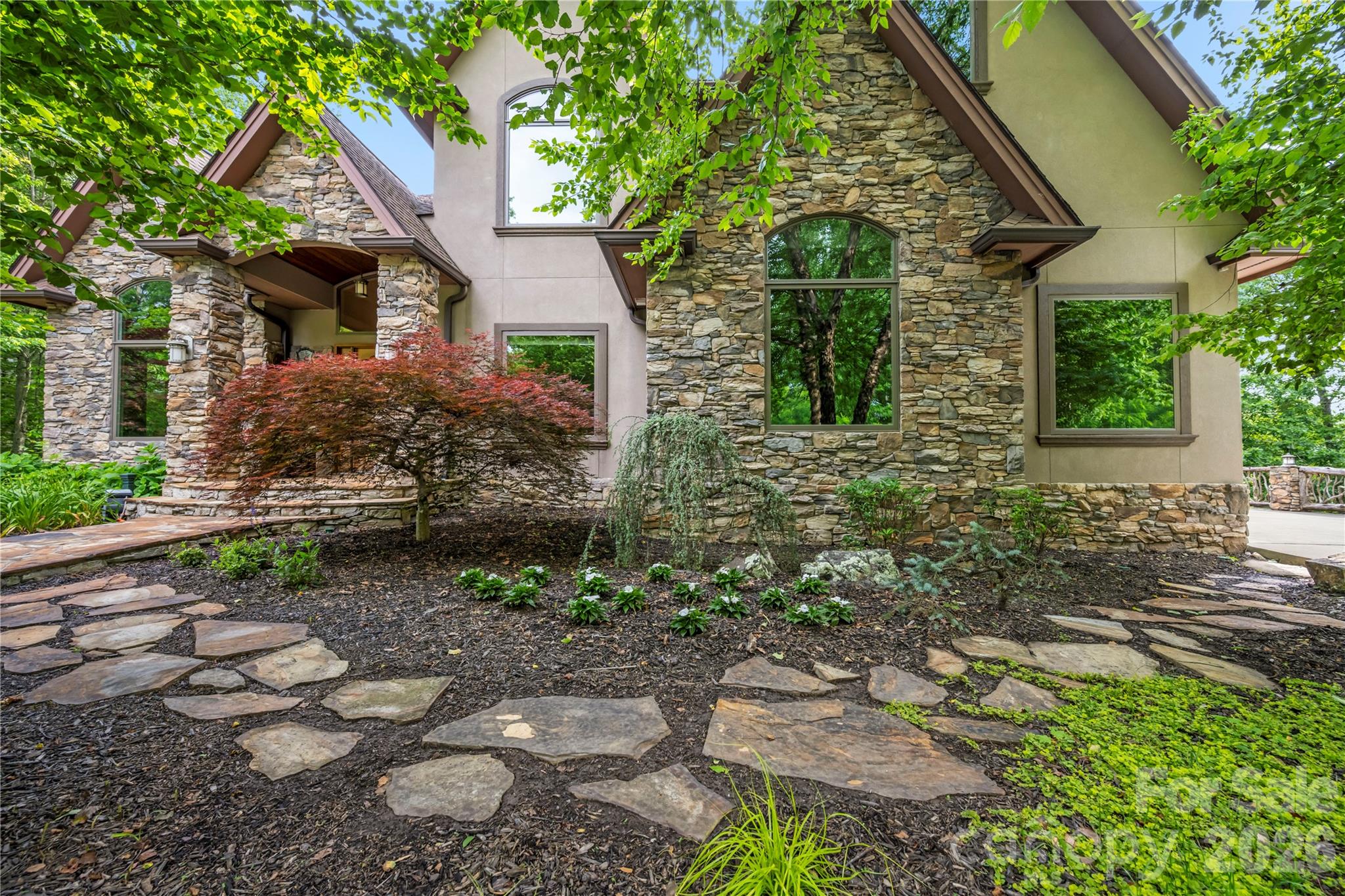 Crest Mountain - Residential