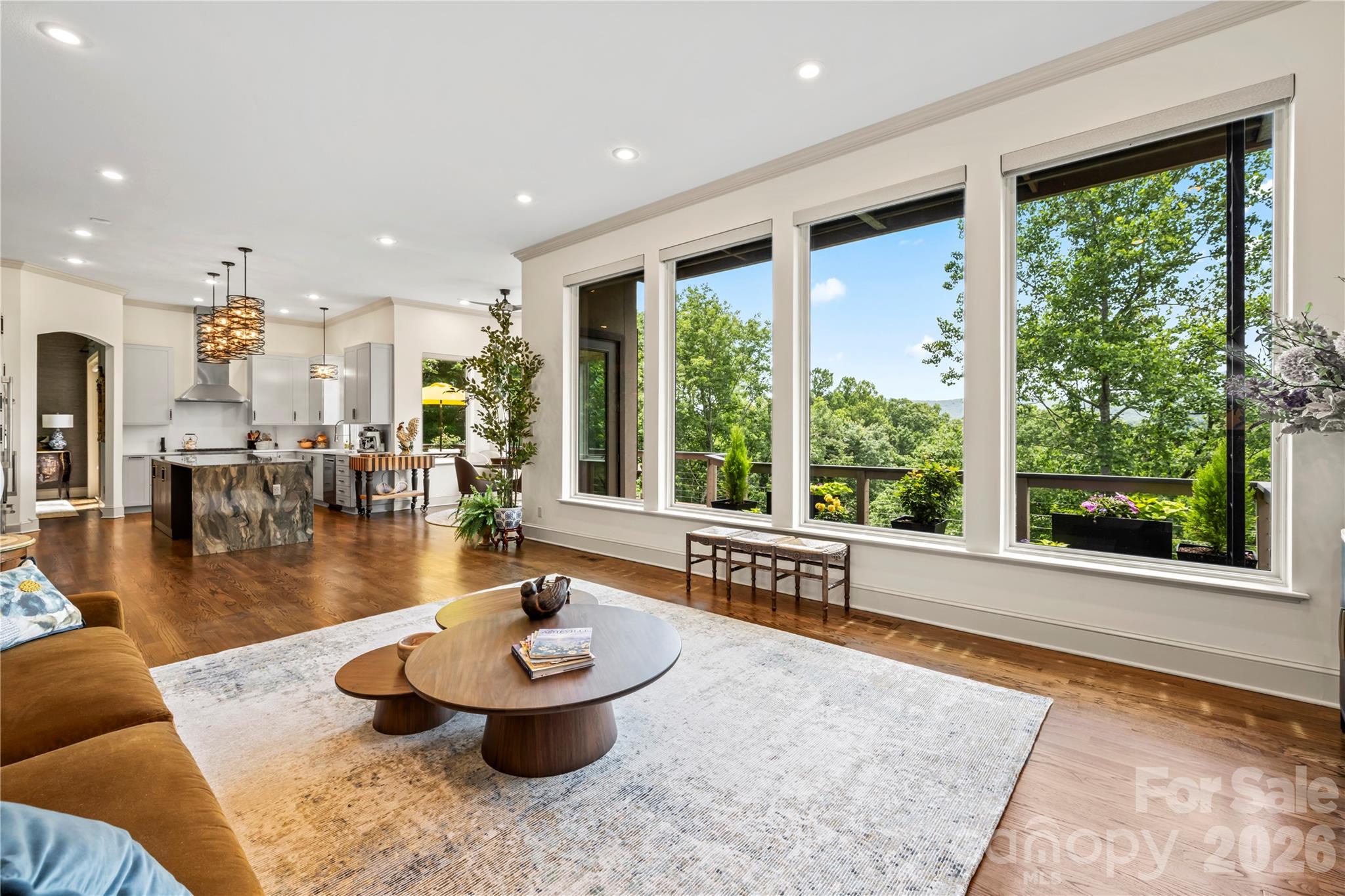 Crest Mountain - Residential