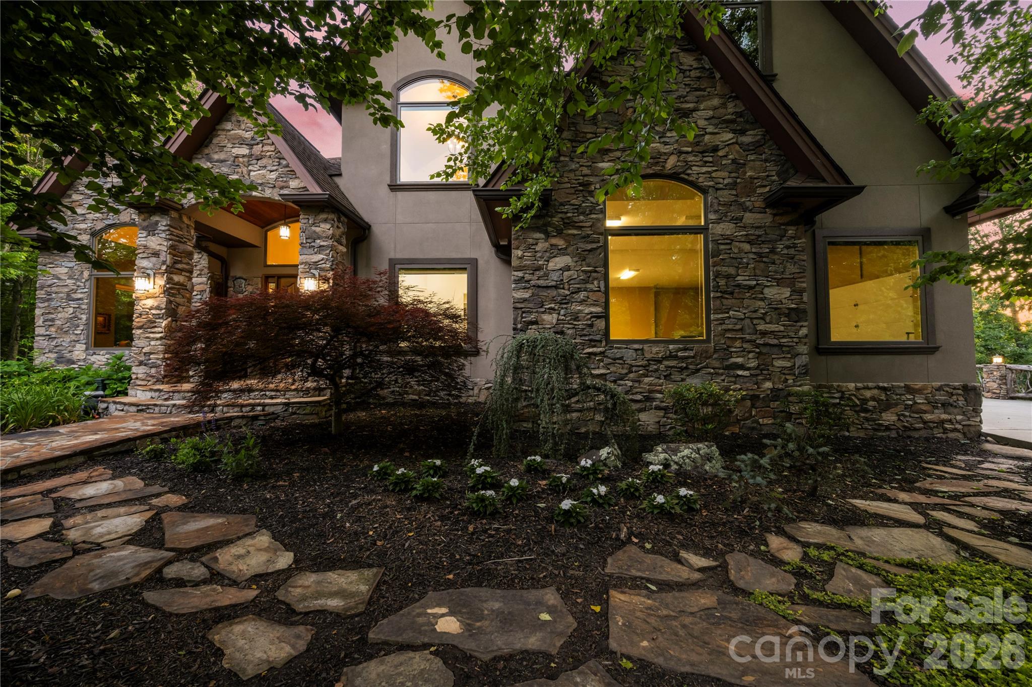 Crest Mountain - Residential