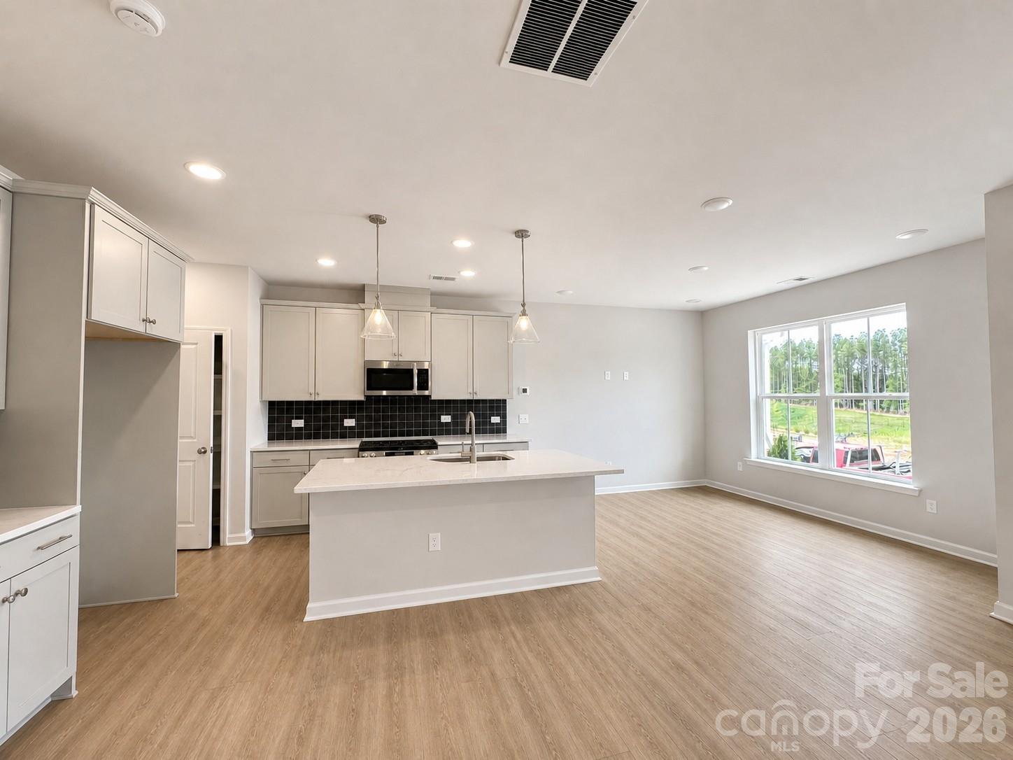Hardy Pond - Residential