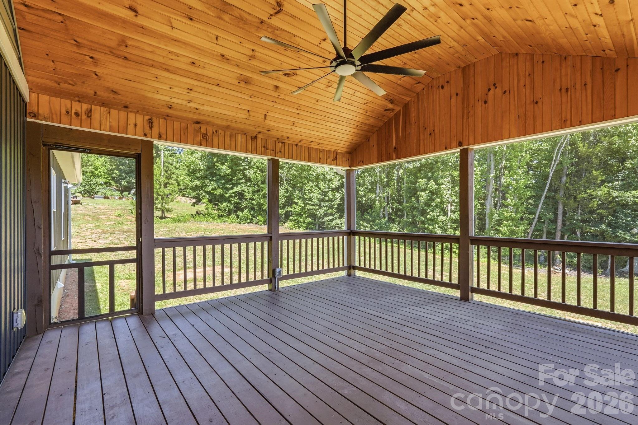 Mountain Ridge - Residential