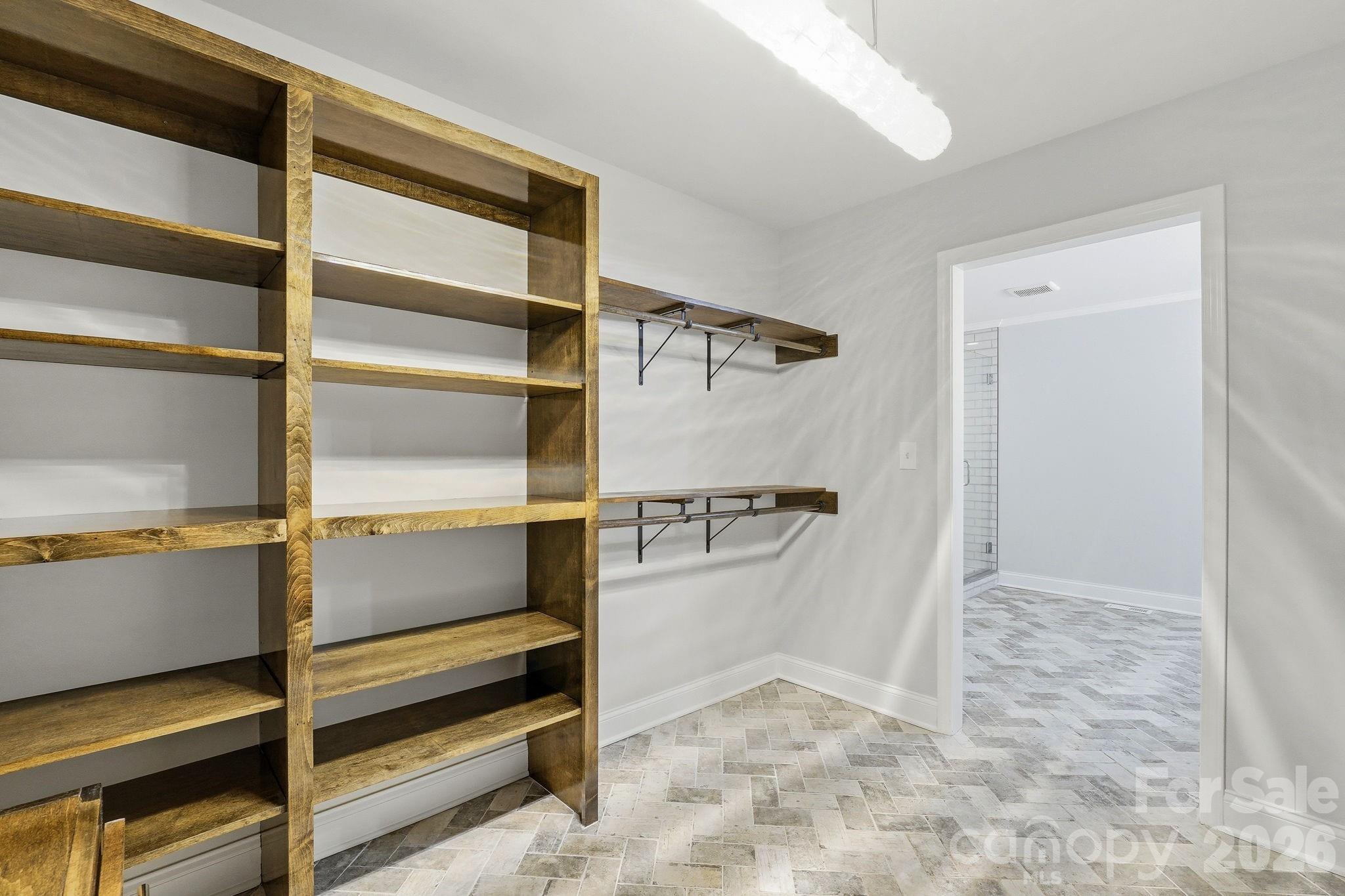Mountain Ridge - Residential