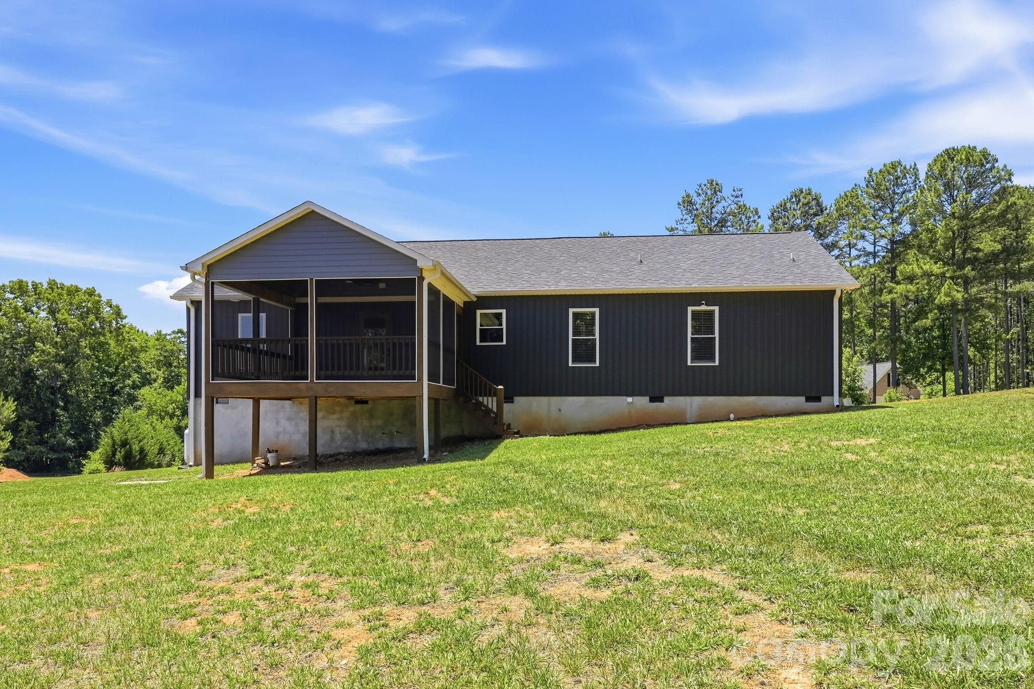 Mountain Ridge - Residential