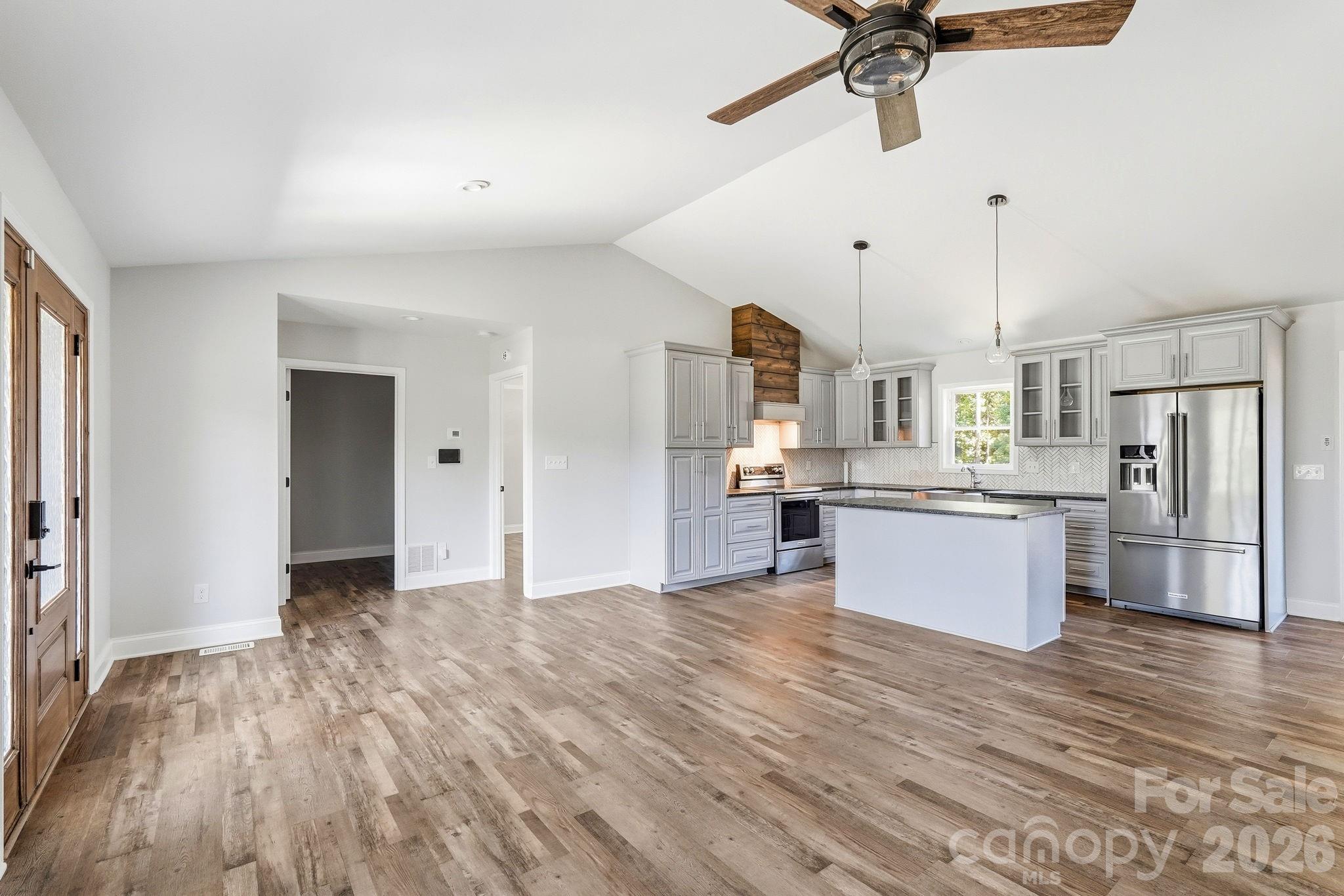 Mountain Ridge - Residential