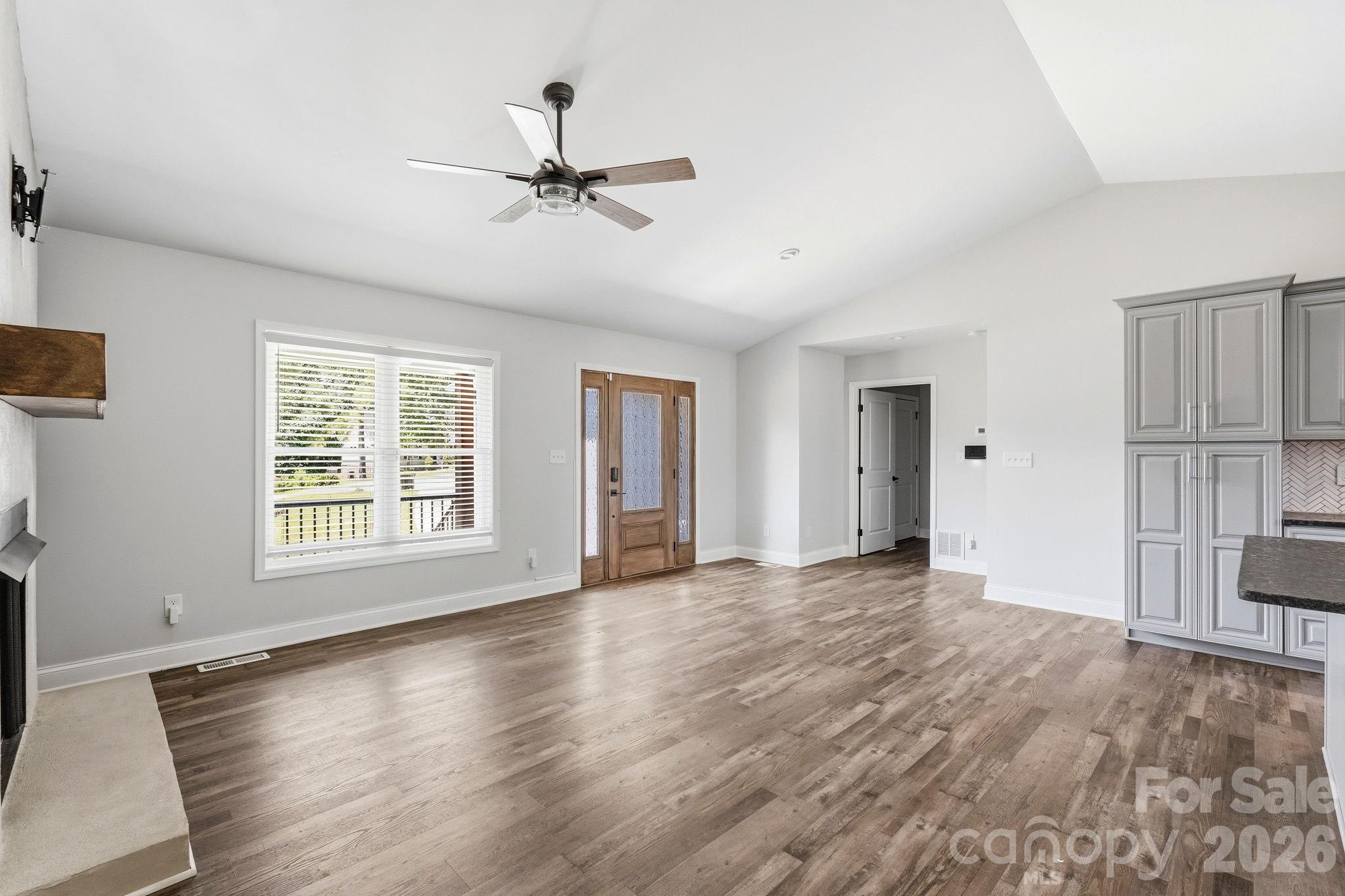 Mountain Ridge - Residential
