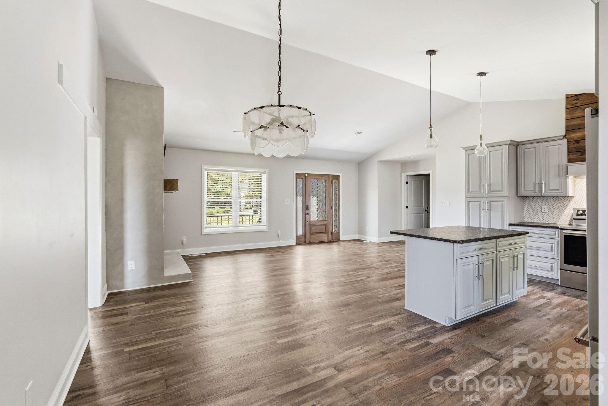 Mountain Ridge - Residential